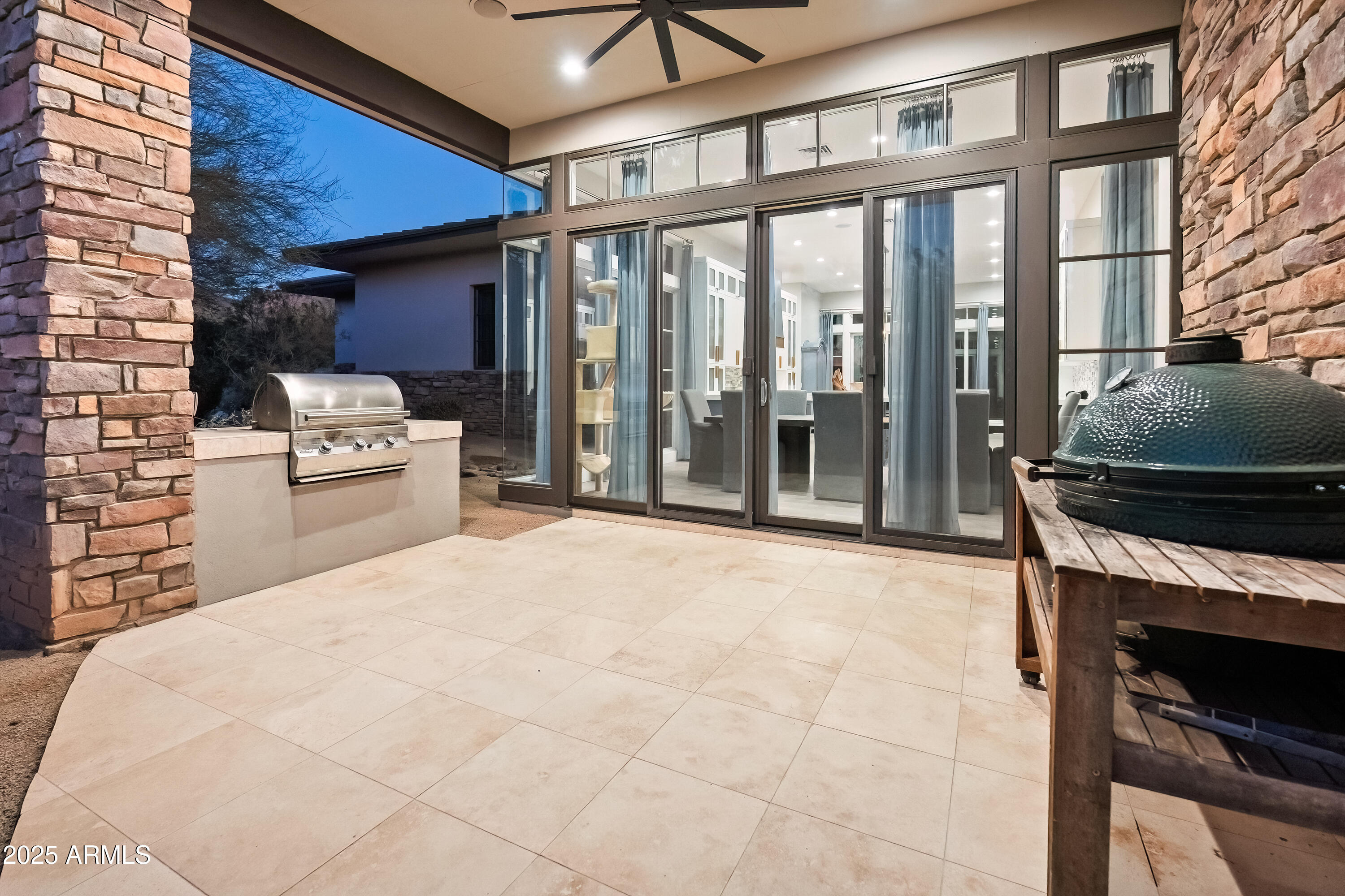 9810 E Thompson Peak Parkway 807