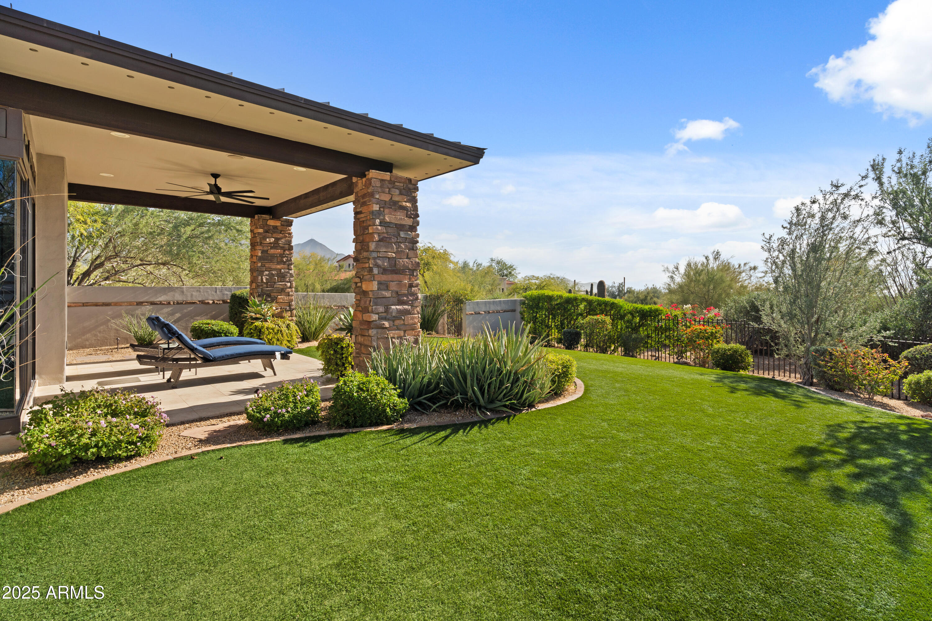 9810 E Thompson Peak Parkway 807