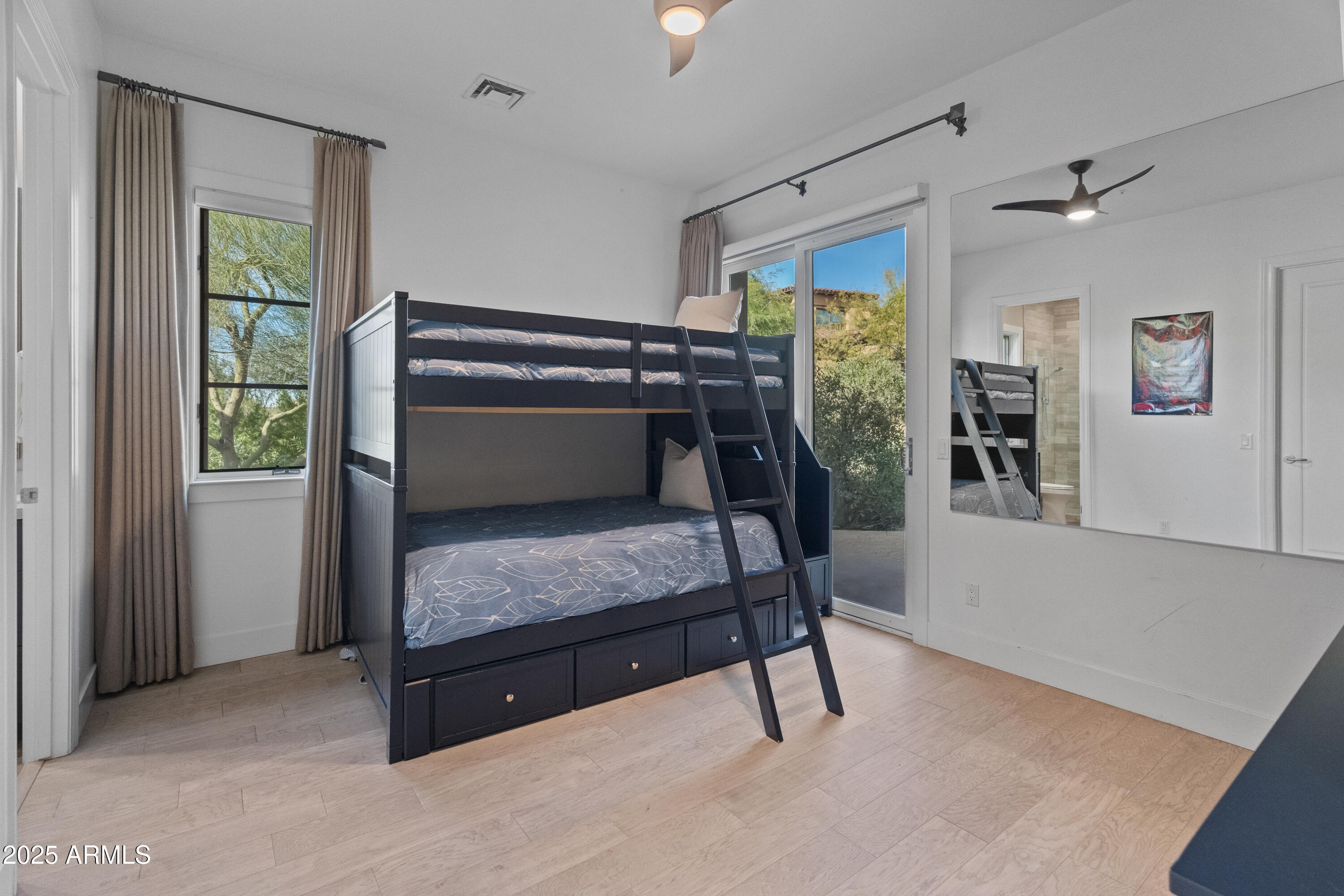 9810 E Thompson Peak Parkway 807