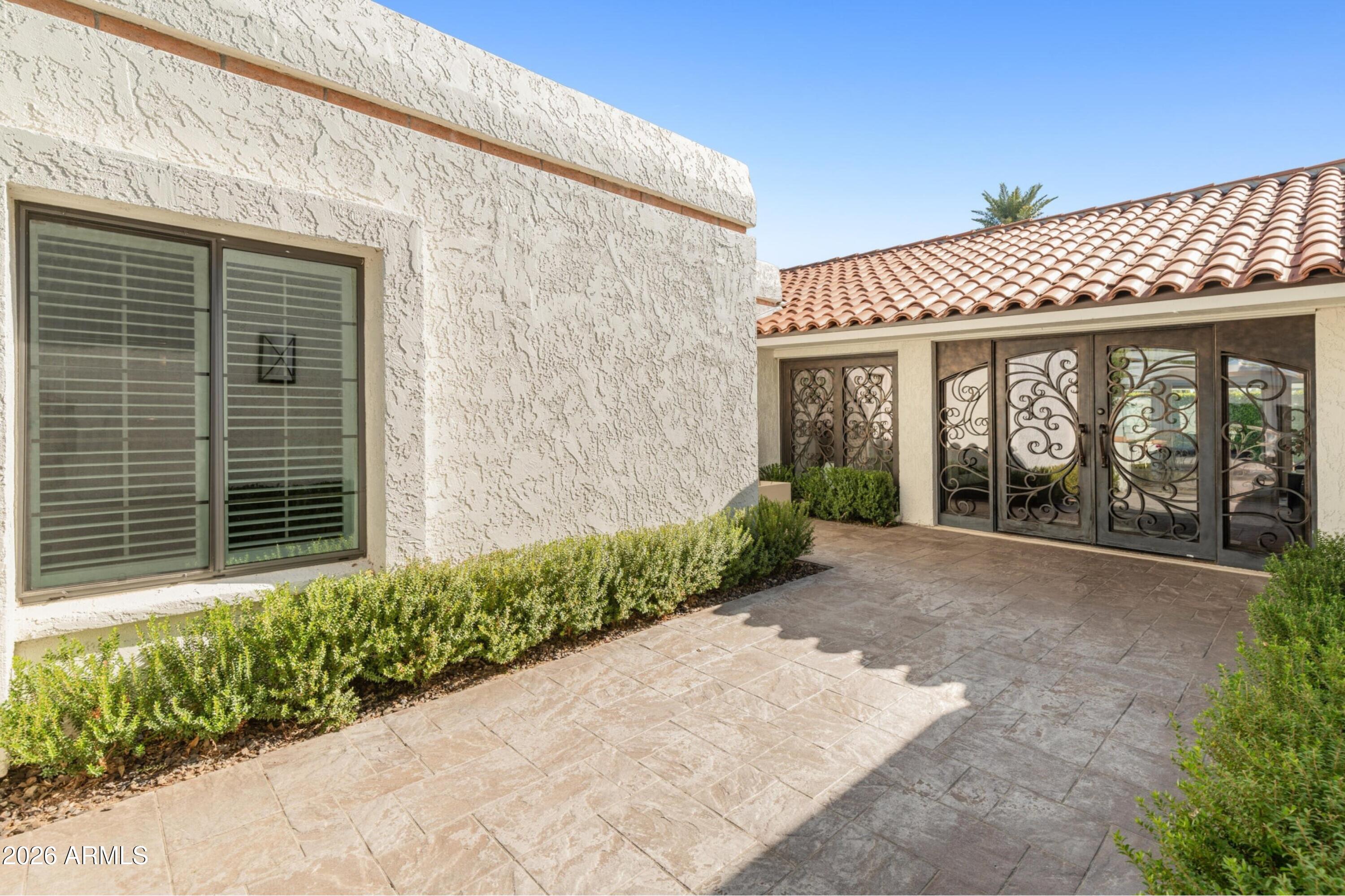 2521 E Marshall Avenue