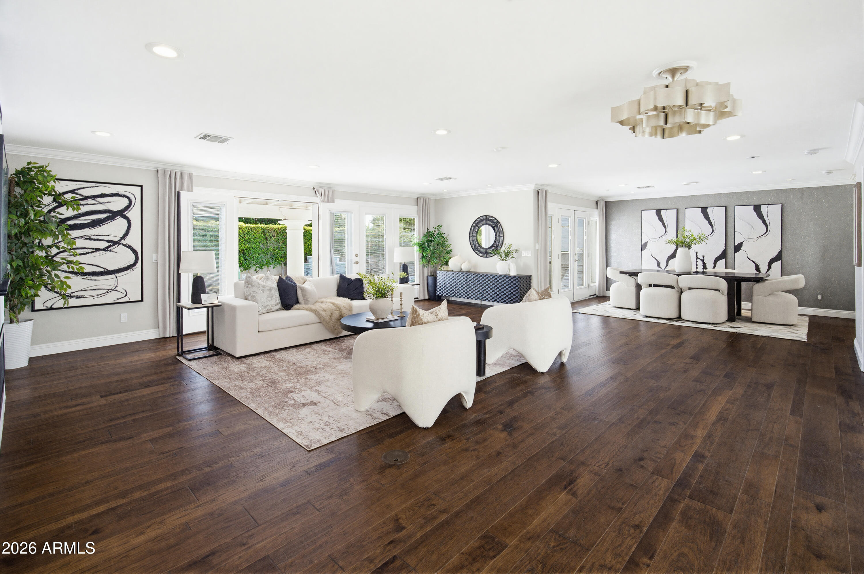 2521 E Marshall Avenue