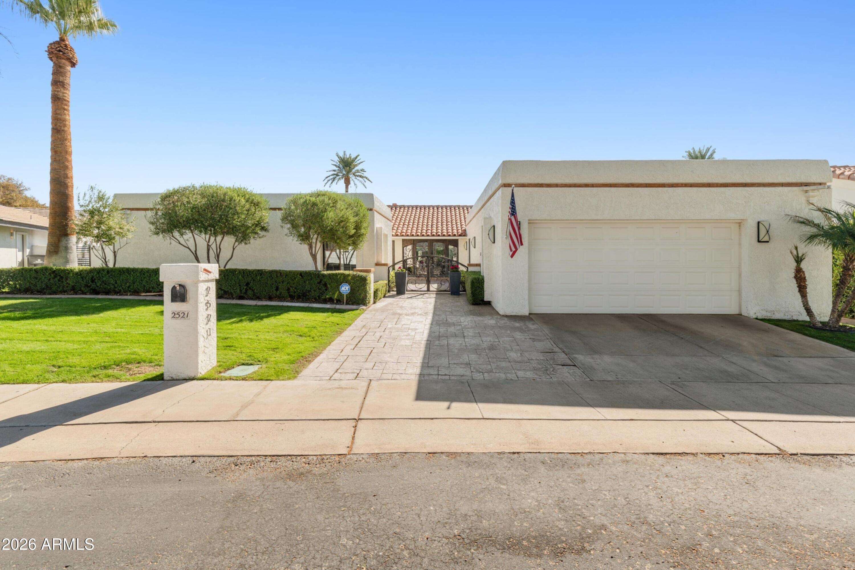 2521 E Marshall Avenue