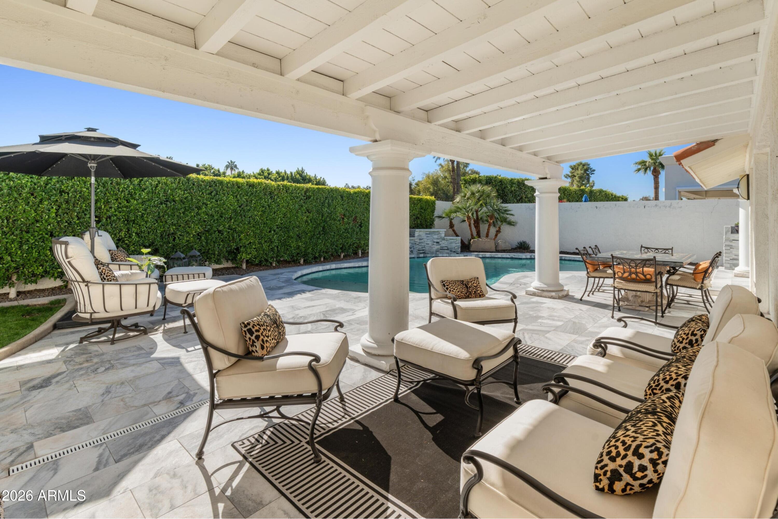 2521 E Marshall Avenue