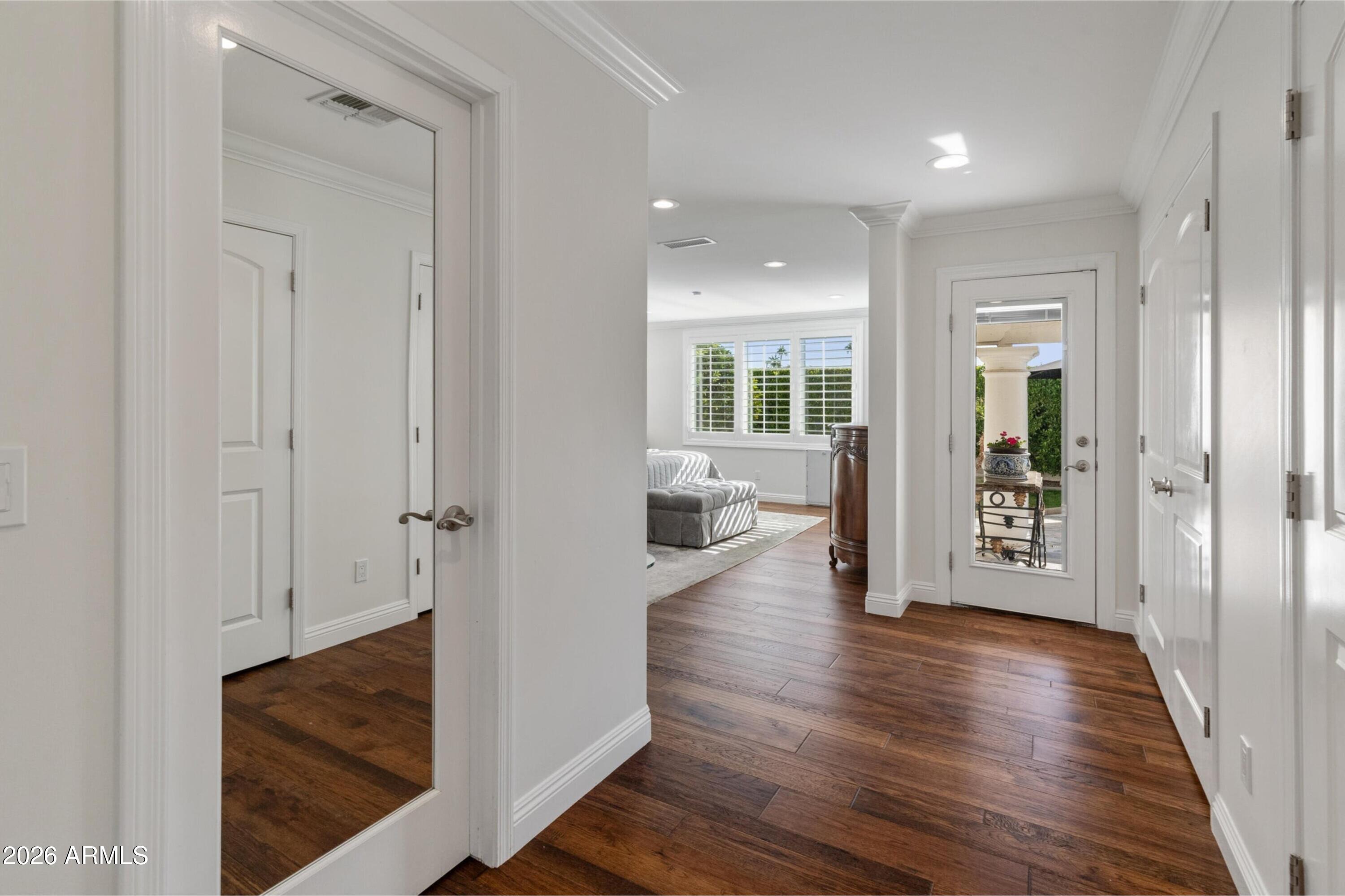 2521 E Marshall Avenue