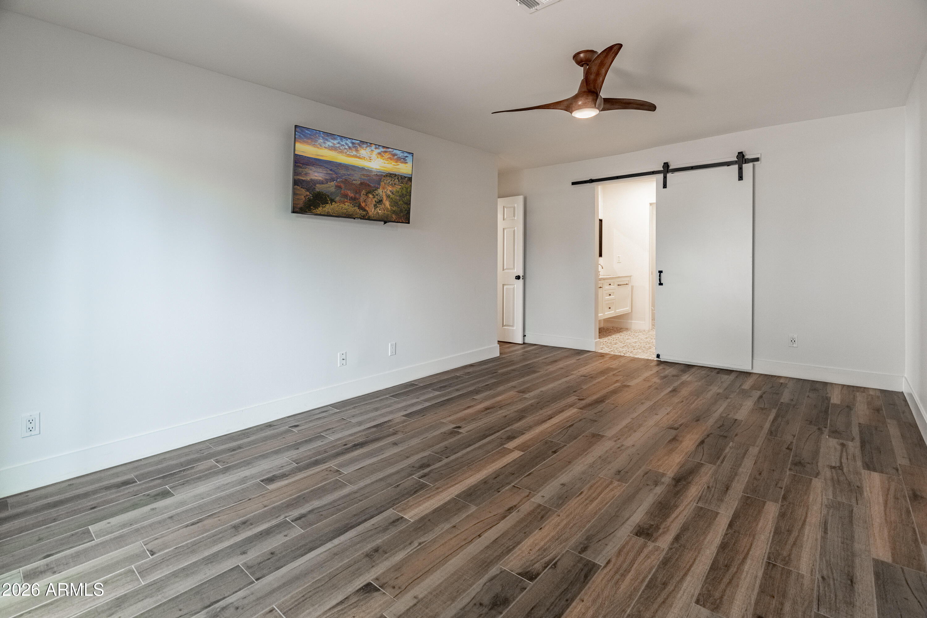 7124 N Via De Amigos