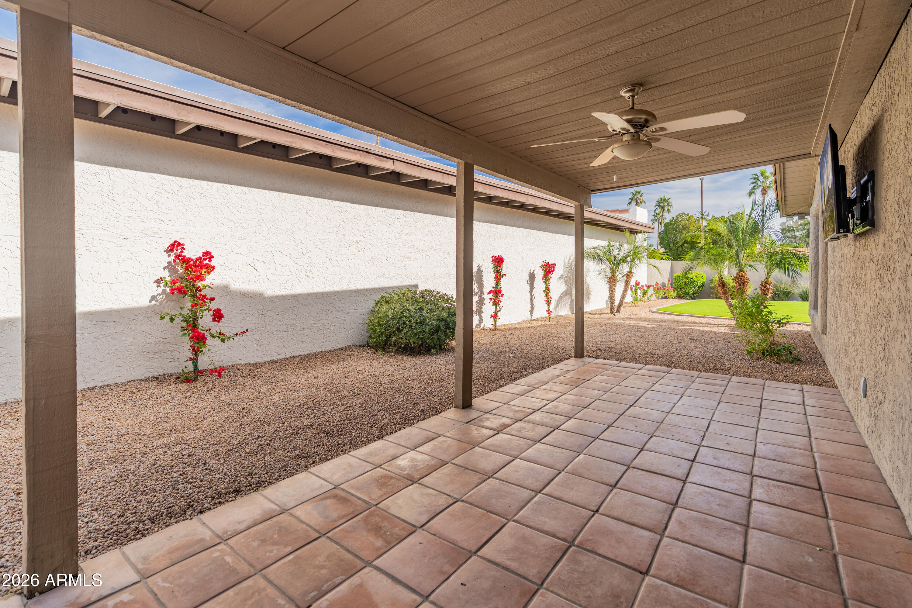 7124 N Via De Amigos