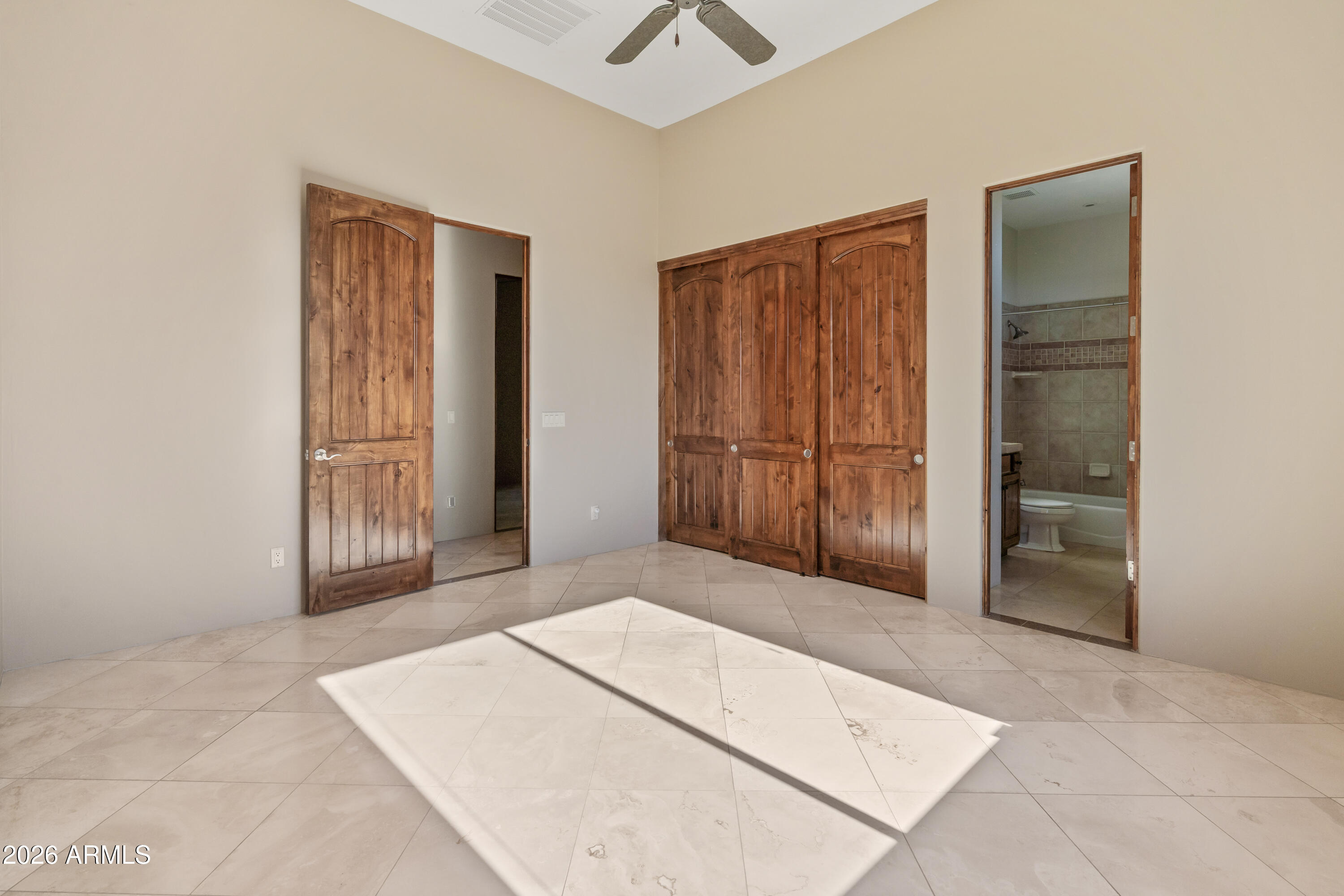 37958 N Boulder View Drive