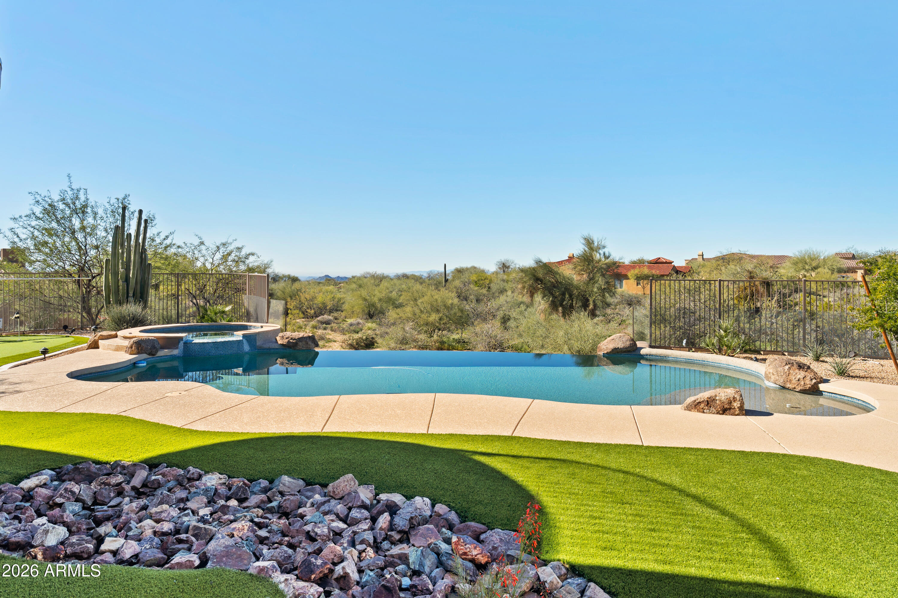 37958 N Boulder View Drive