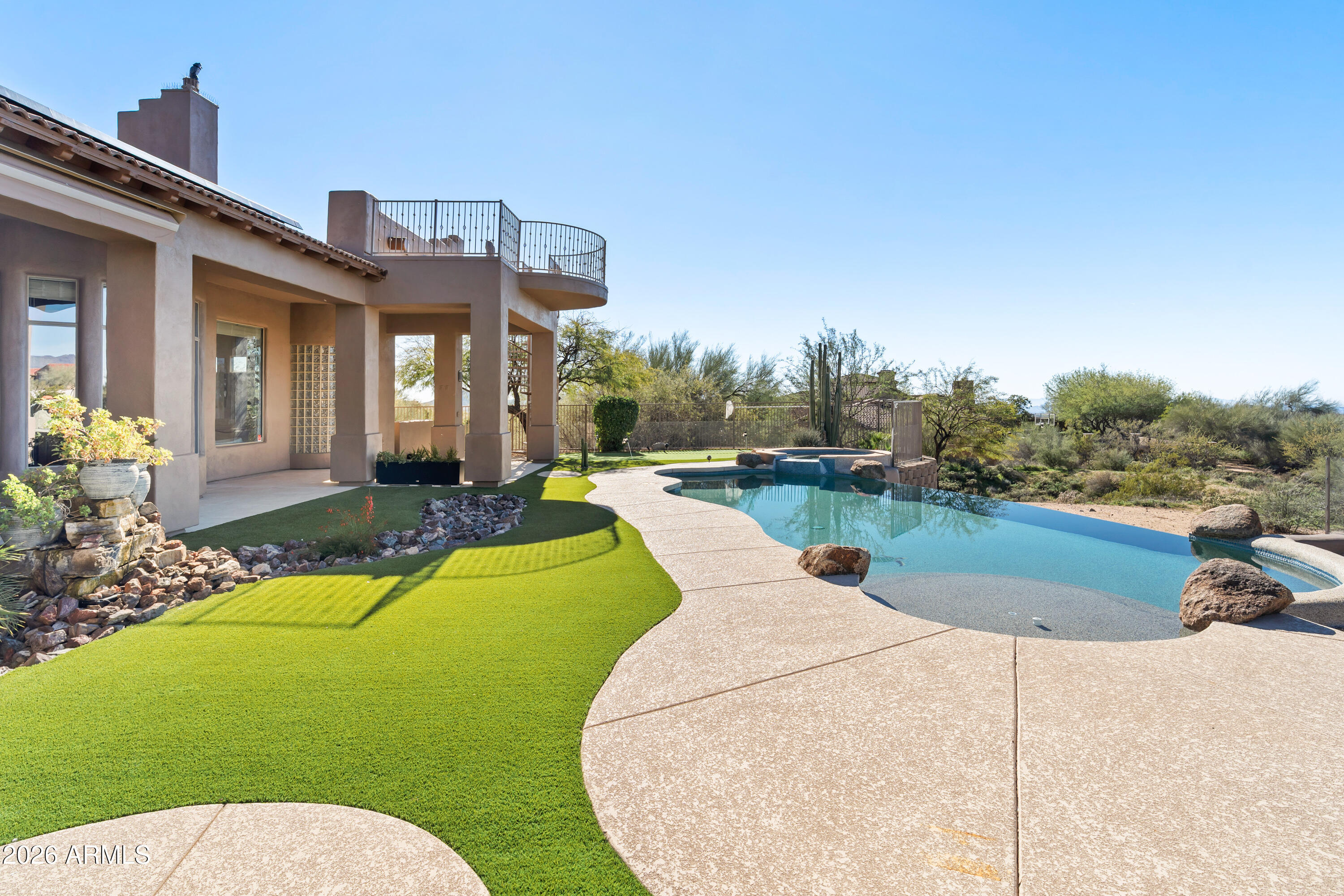 37958 N Boulder View Drive