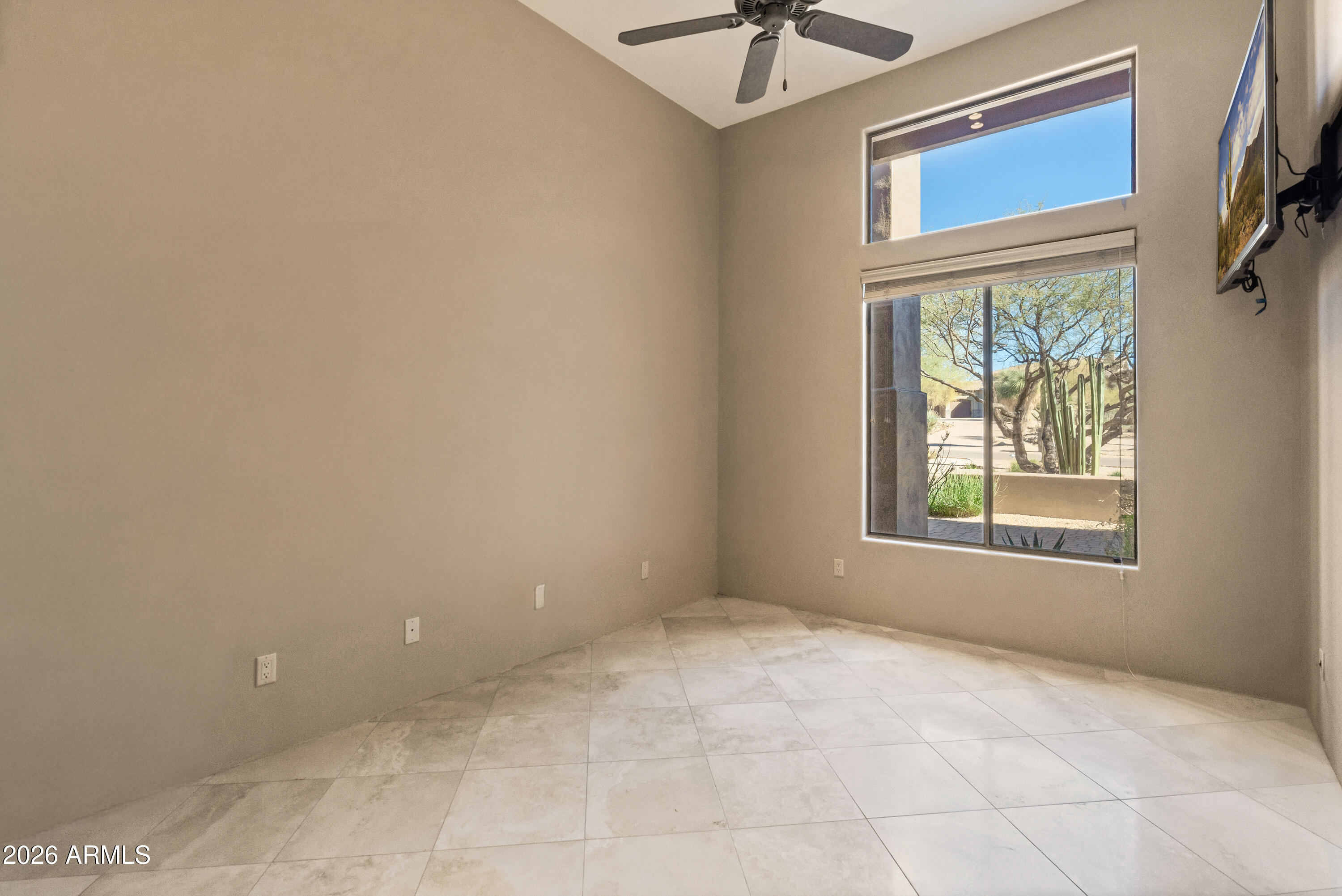 37958 N Boulder View Drive