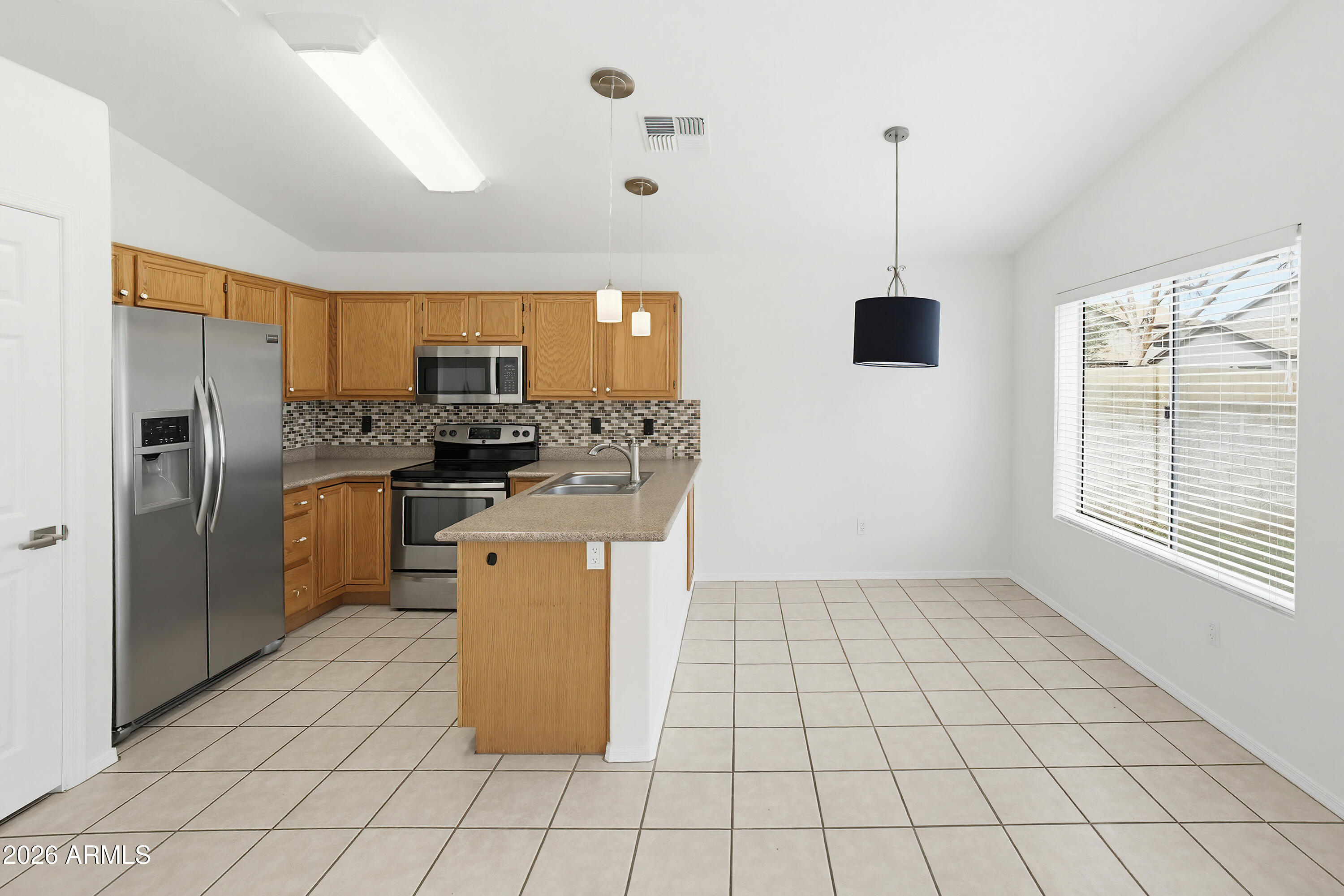 5042 W FAIRVIEW Street