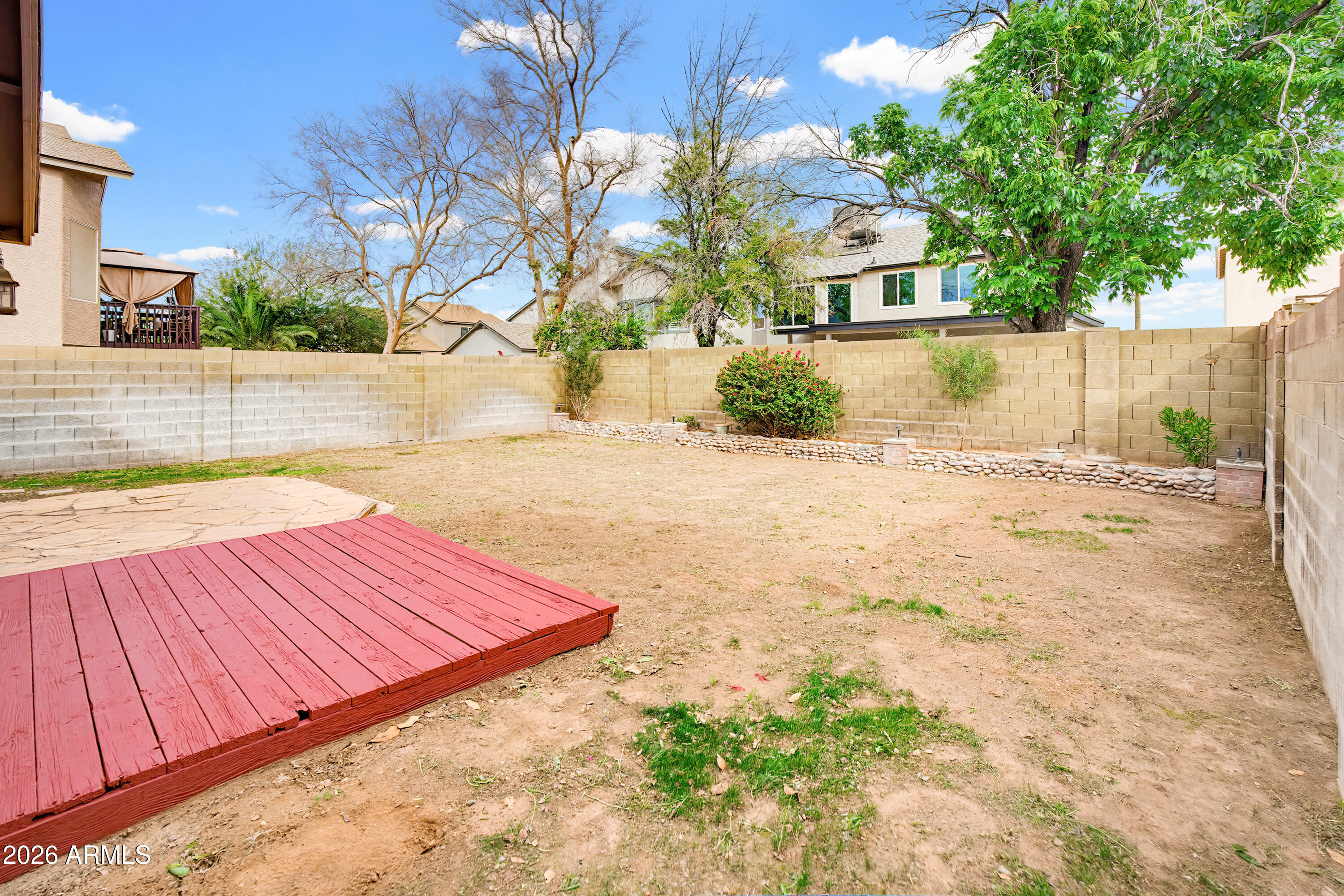 5042 W FAIRVIEW Street