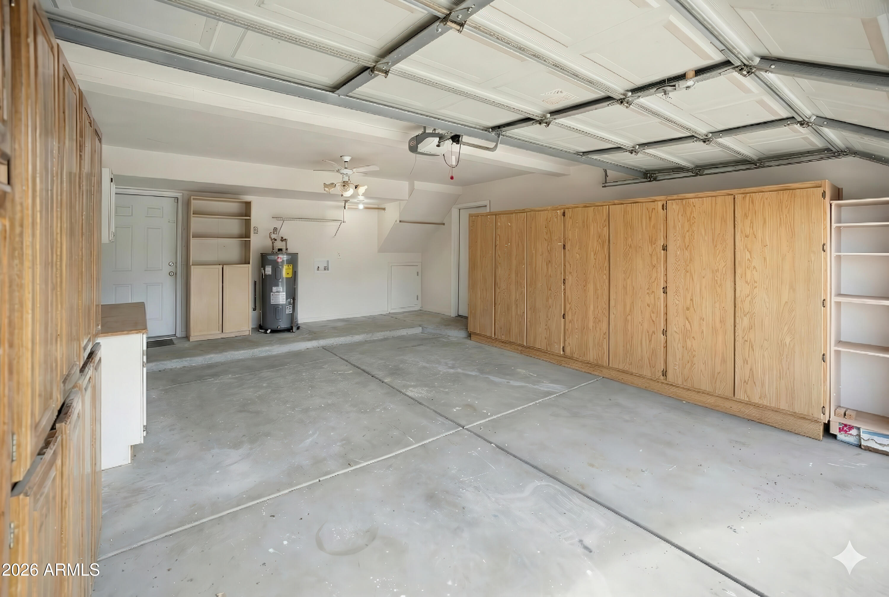 5042 W FAIRVIEW Street