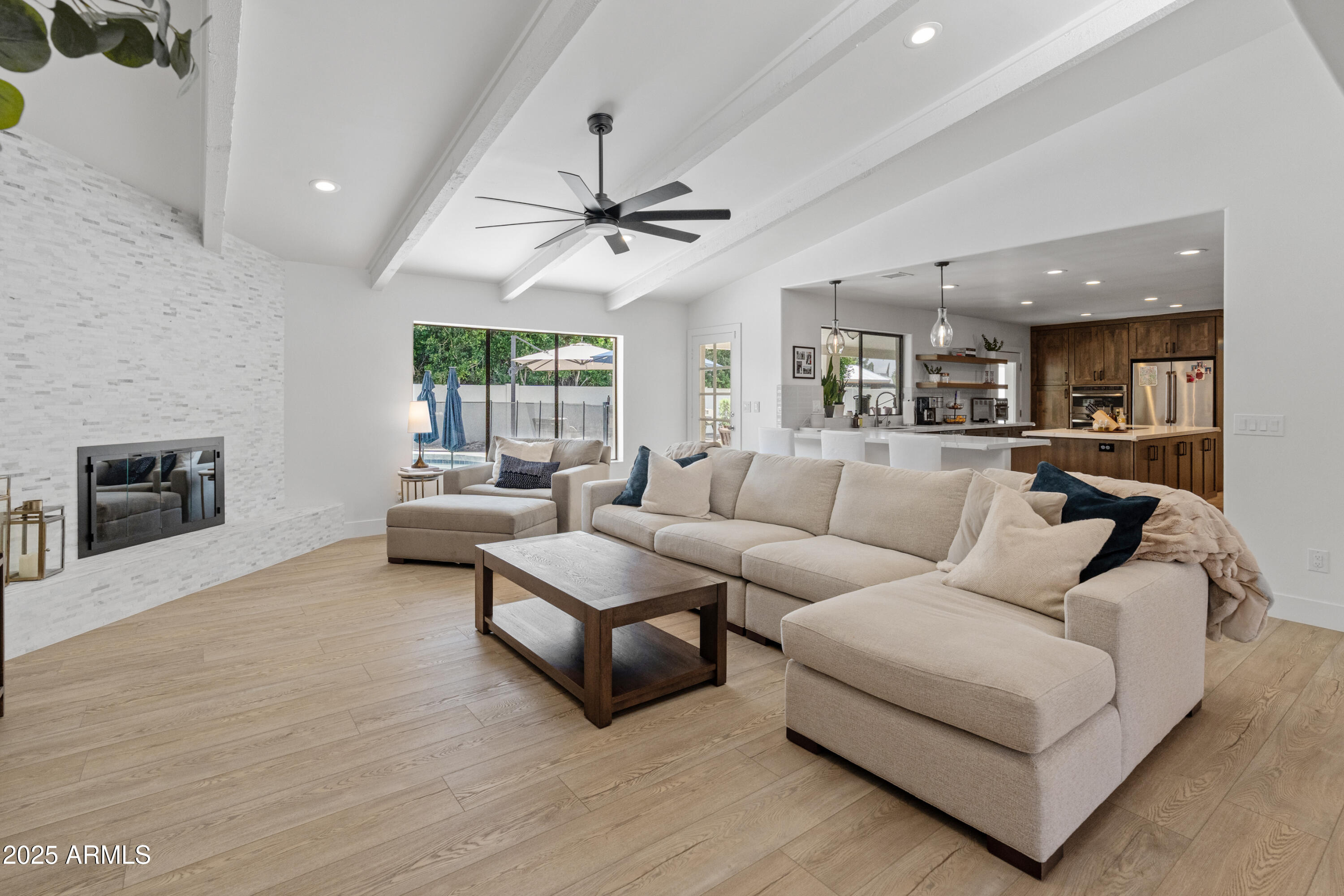 5711 E CORRINE Drive