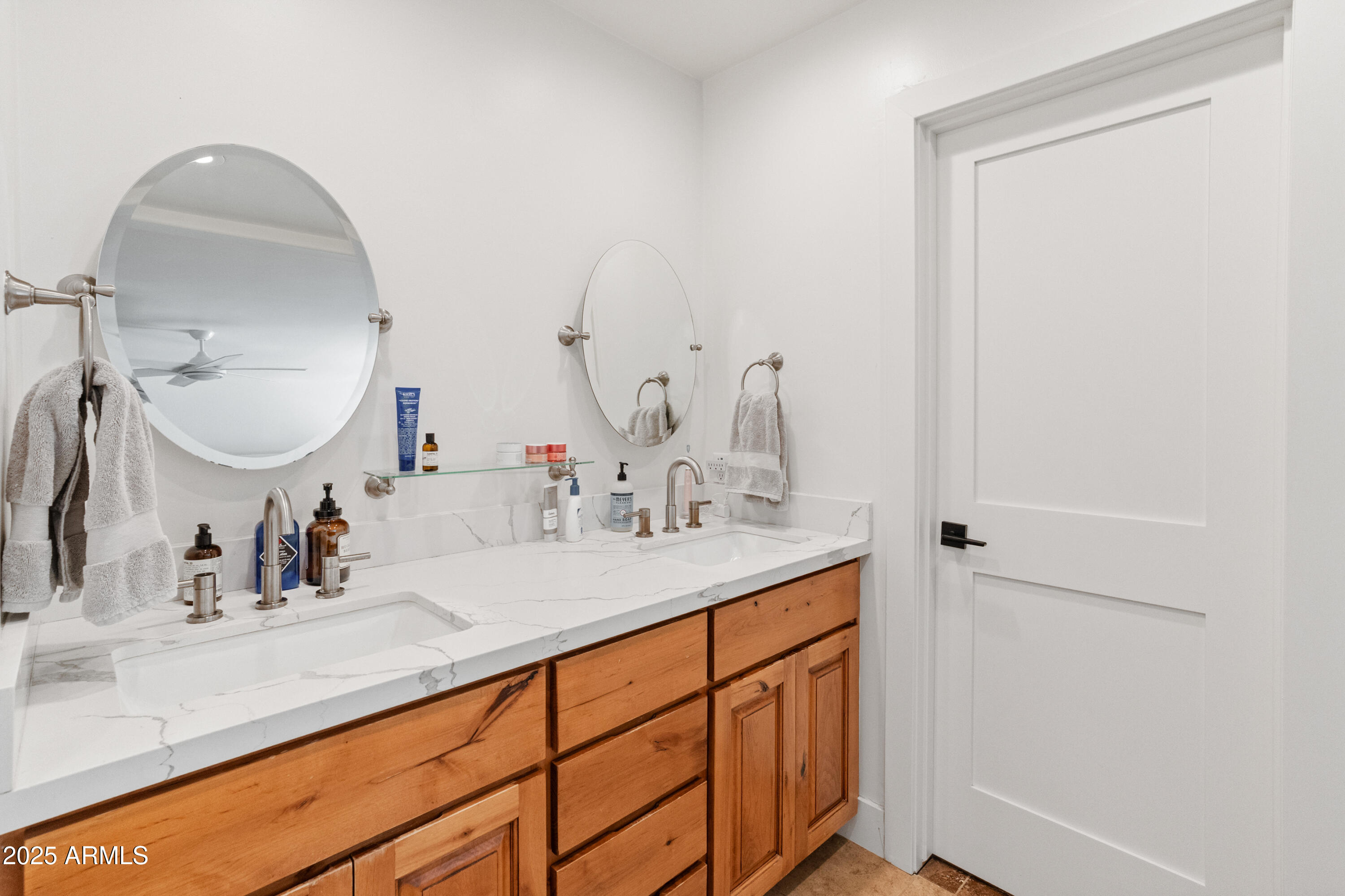 5711 E CORRINE Drive