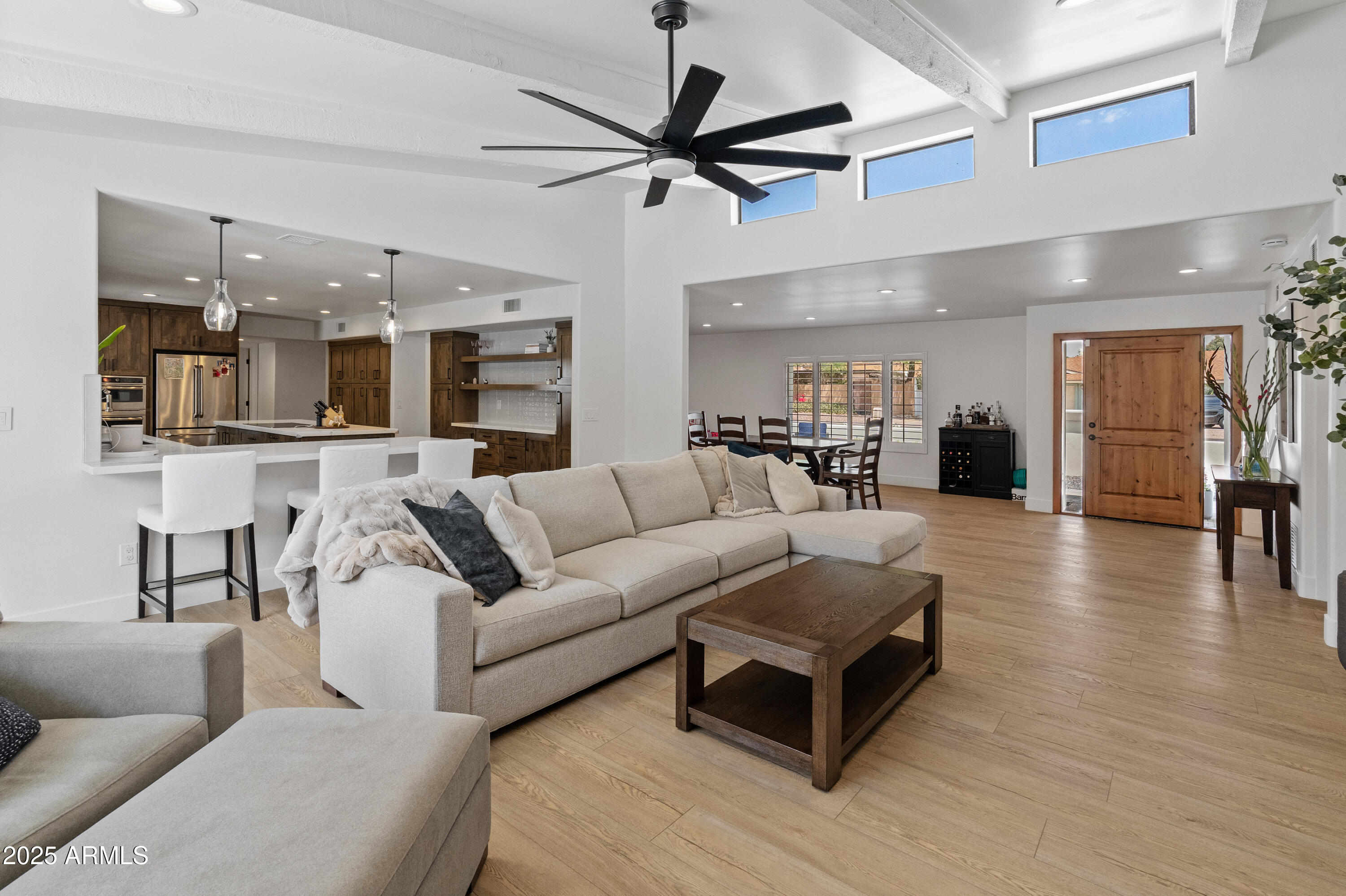 5711 E CORRINE Drive