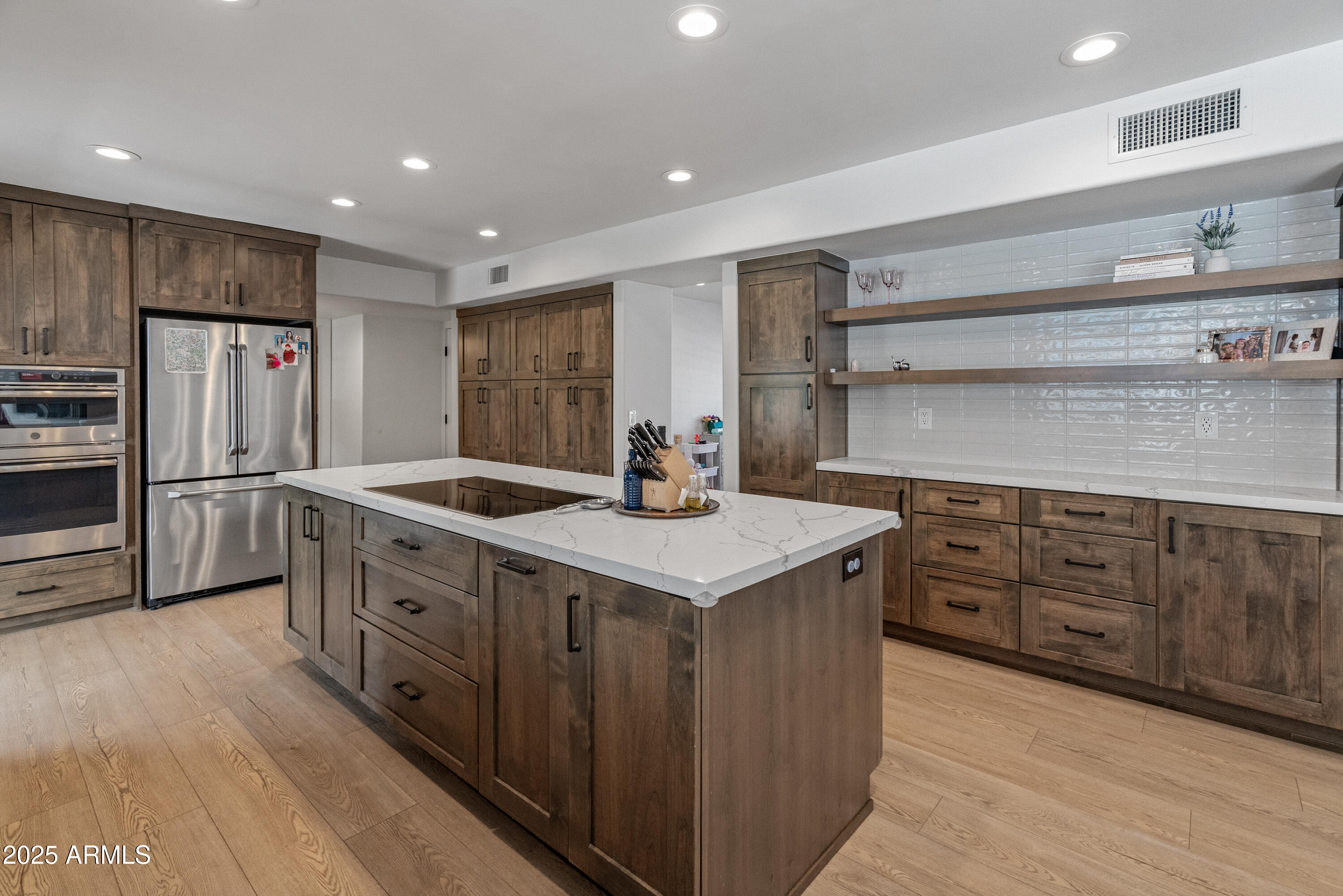 5711 E CORRINE Drive