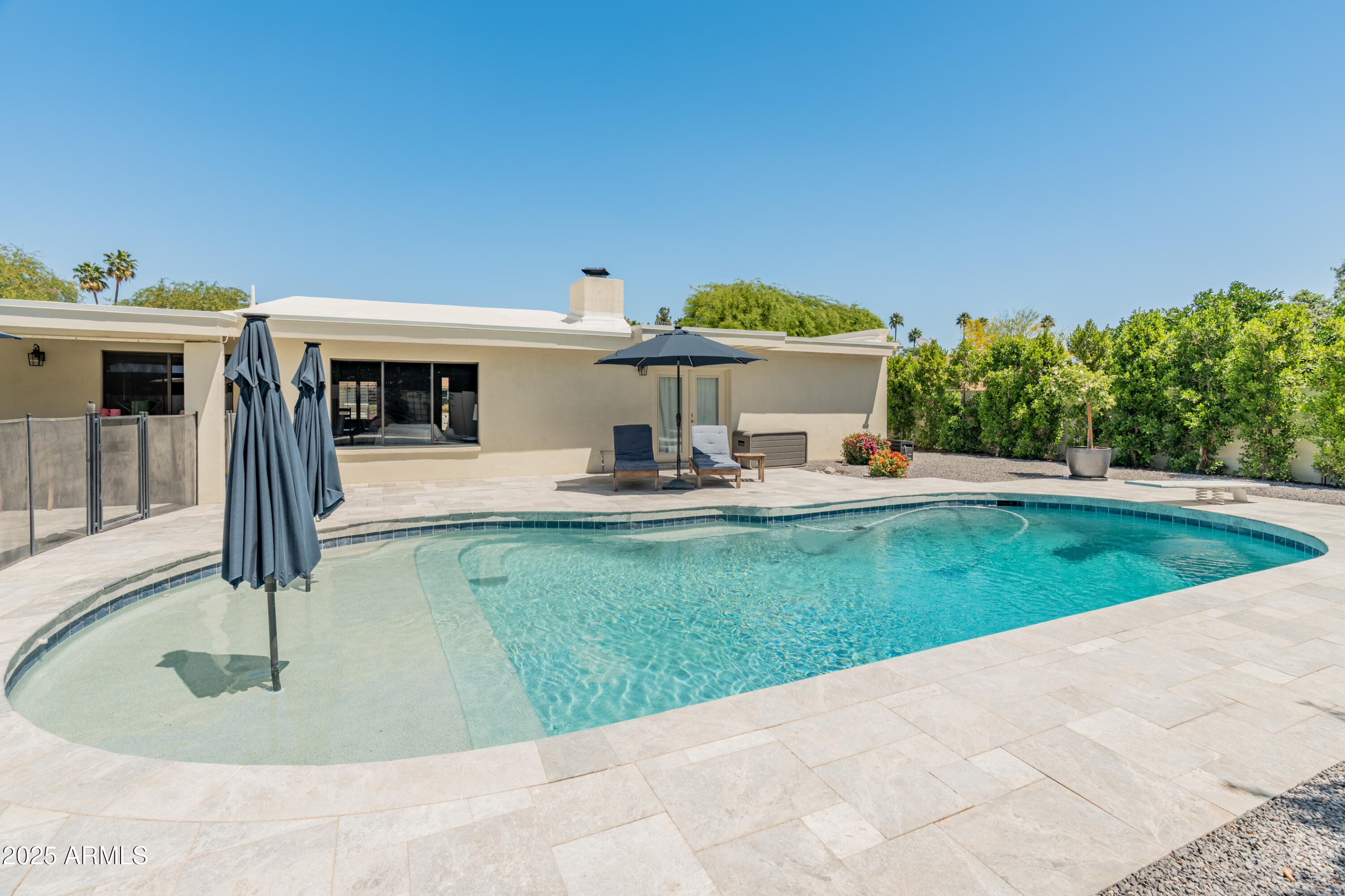 5711 E CORRINE Drive