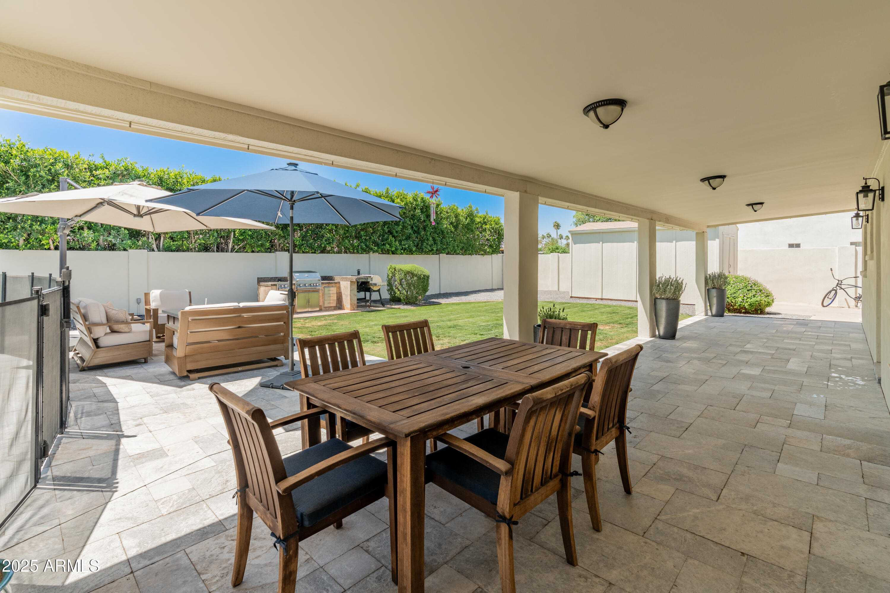 5711 E CORRINE Drive