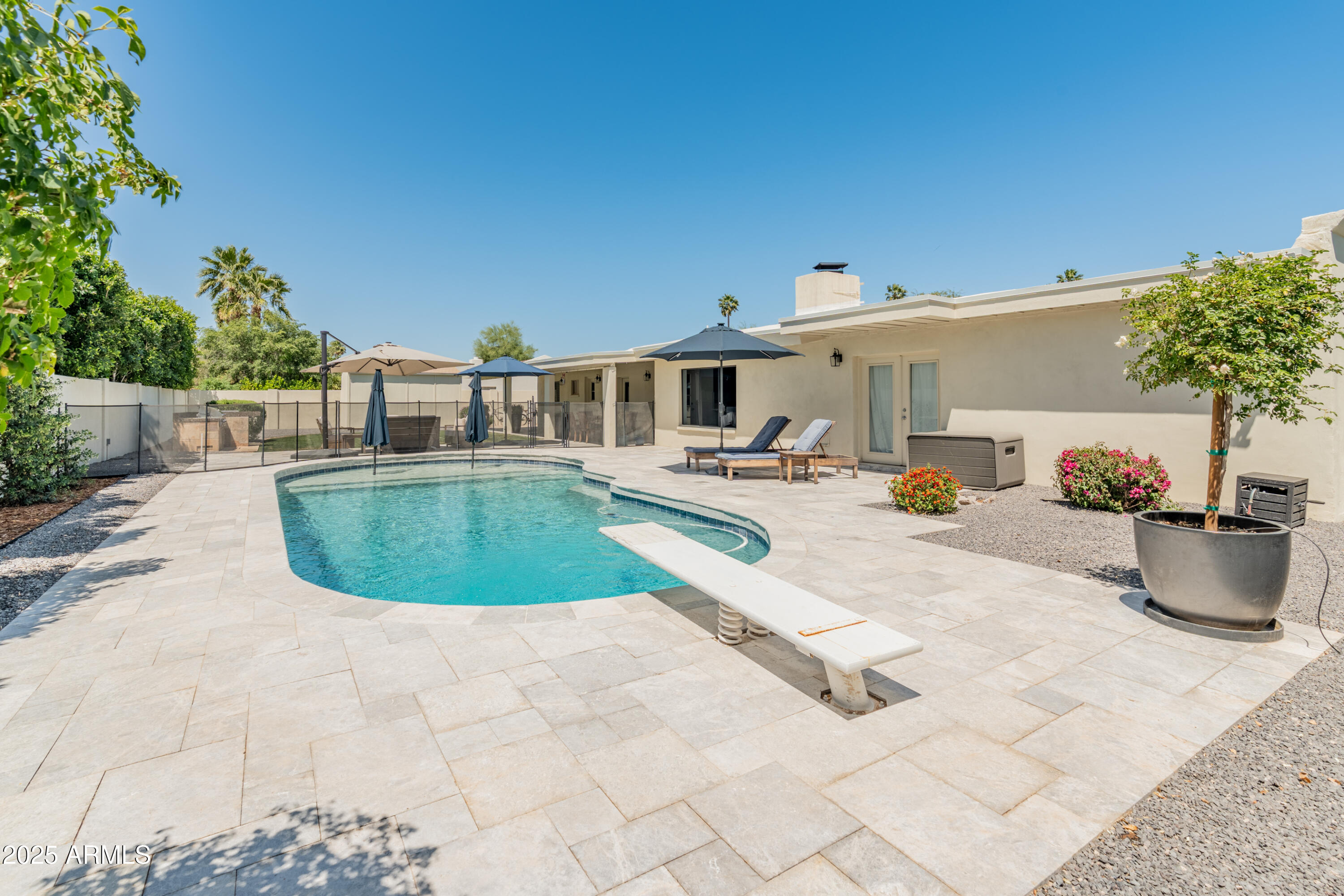 5711 E CORRINE Drive