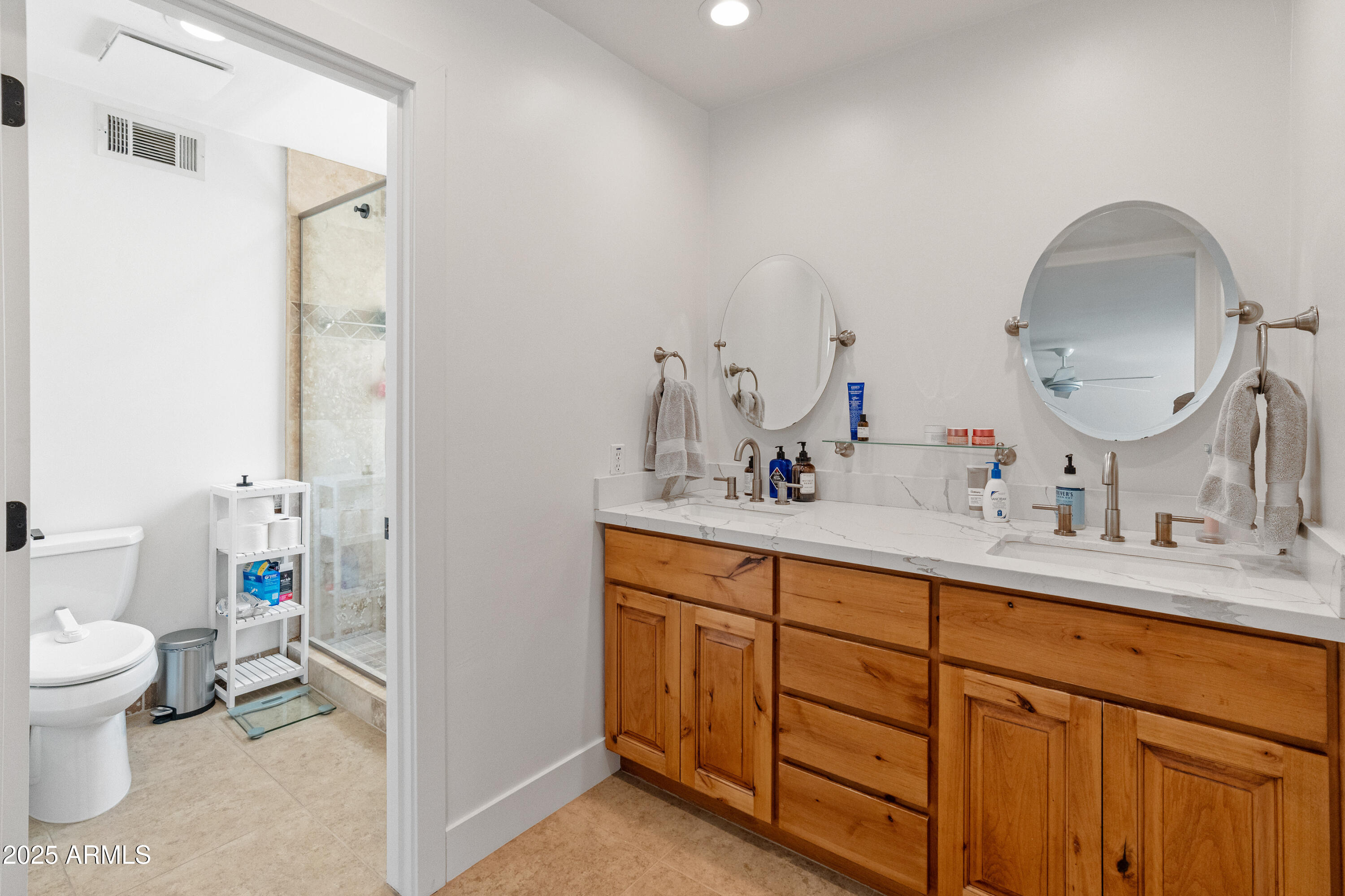 5711 E CORRINE Drive