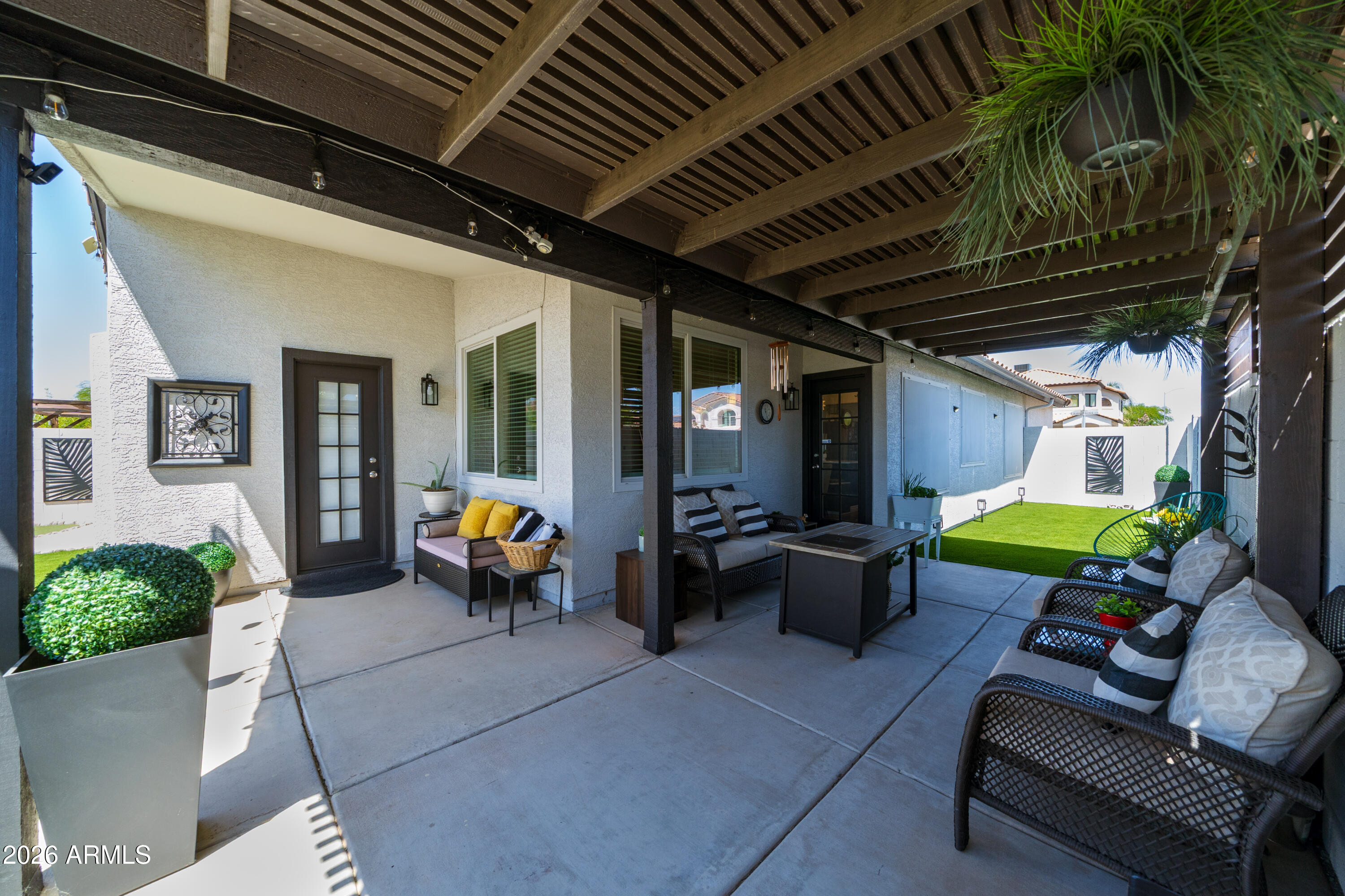5957 E AIRE LIBRE Lane
