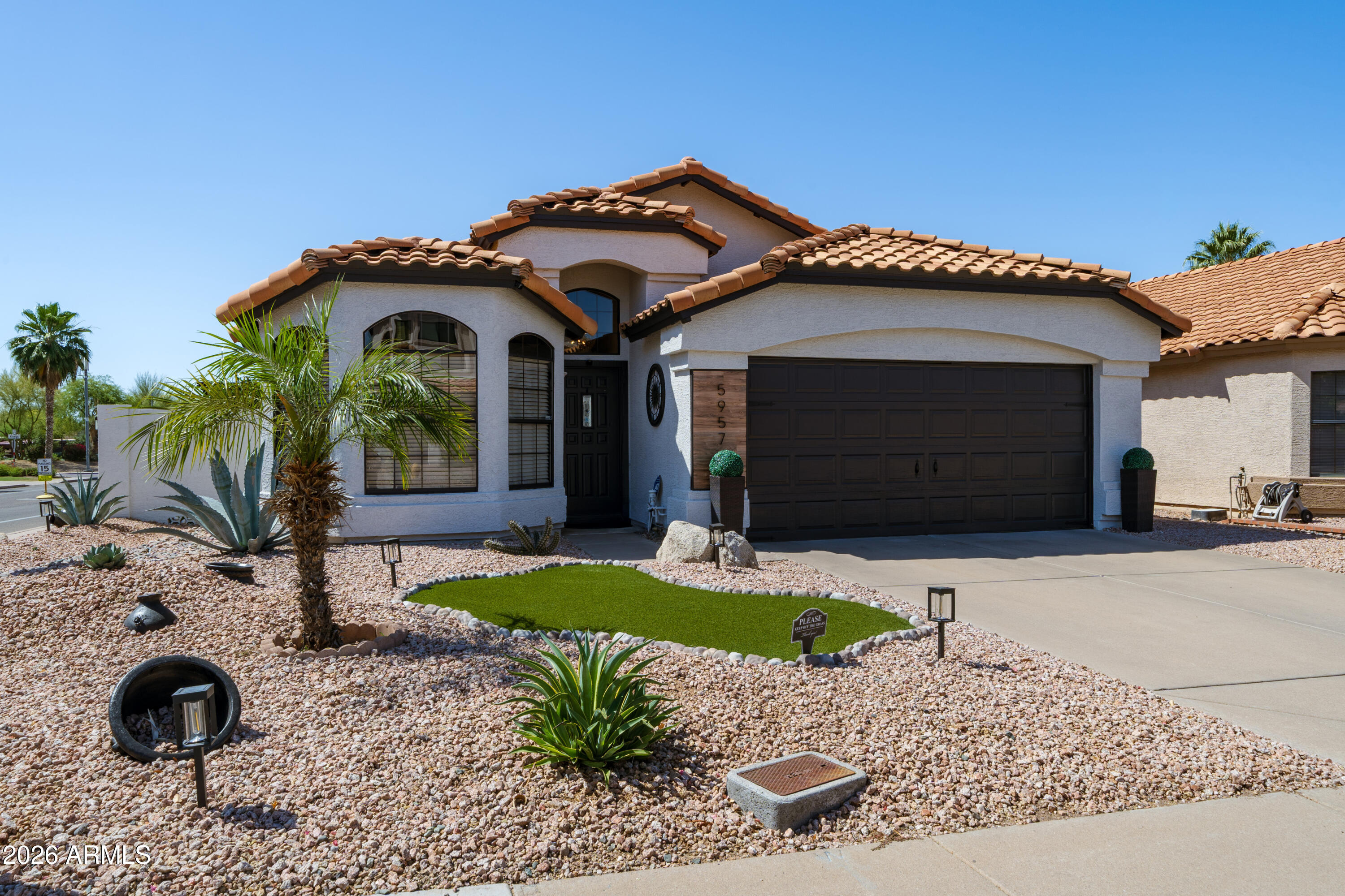 5957 E AIRE LIBRE Lane