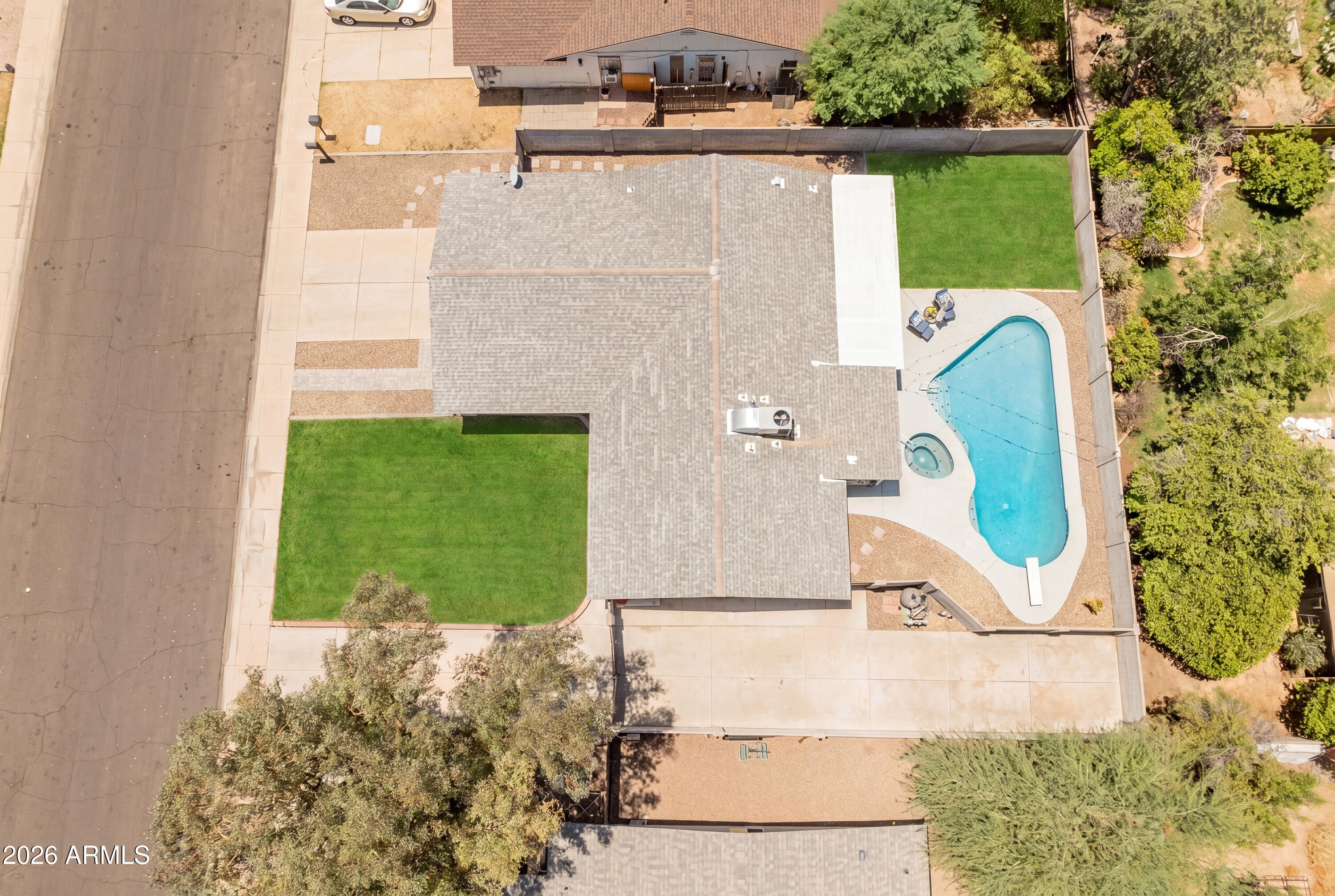 540 W Myrna Lane