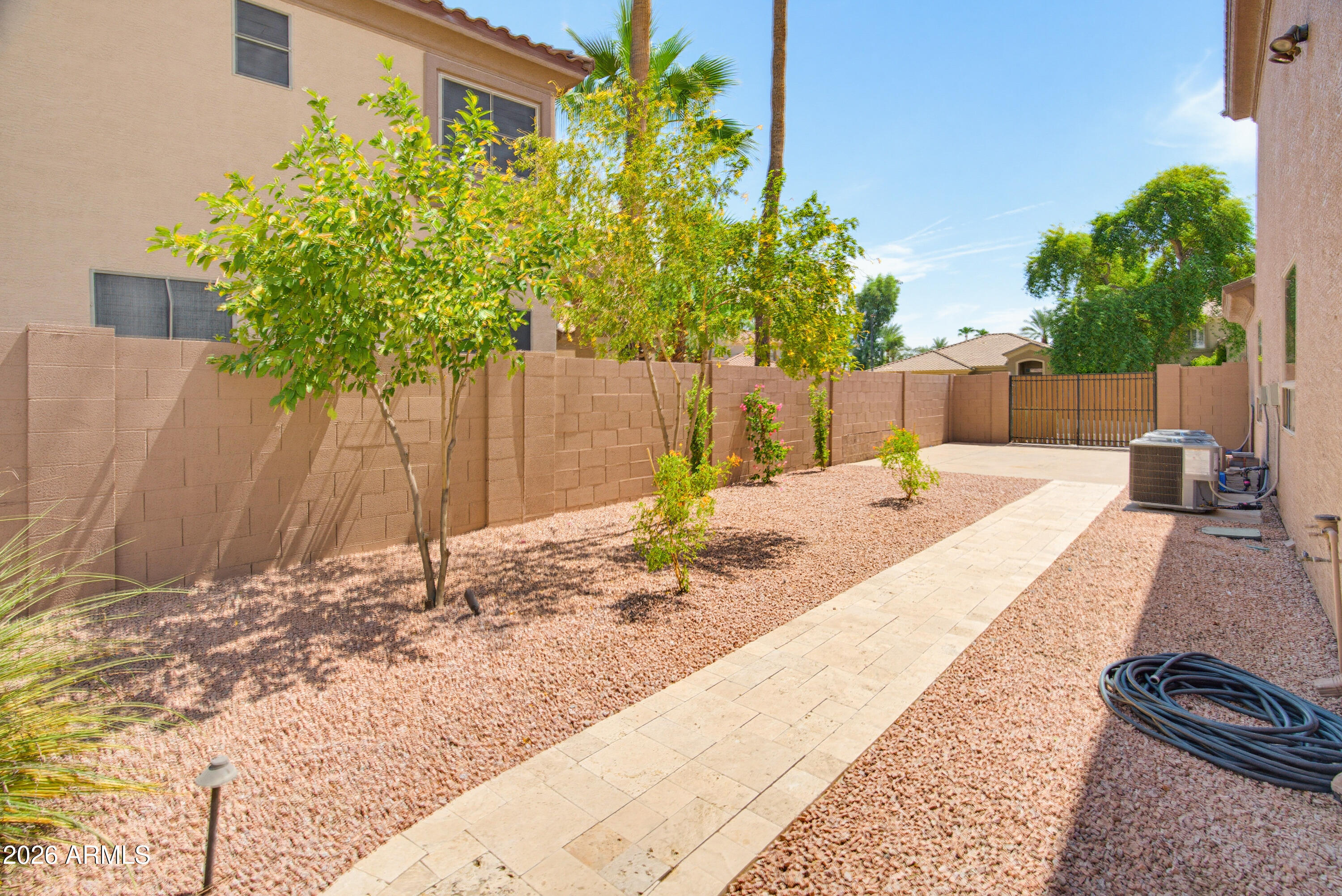 1550 E Saratoga Court