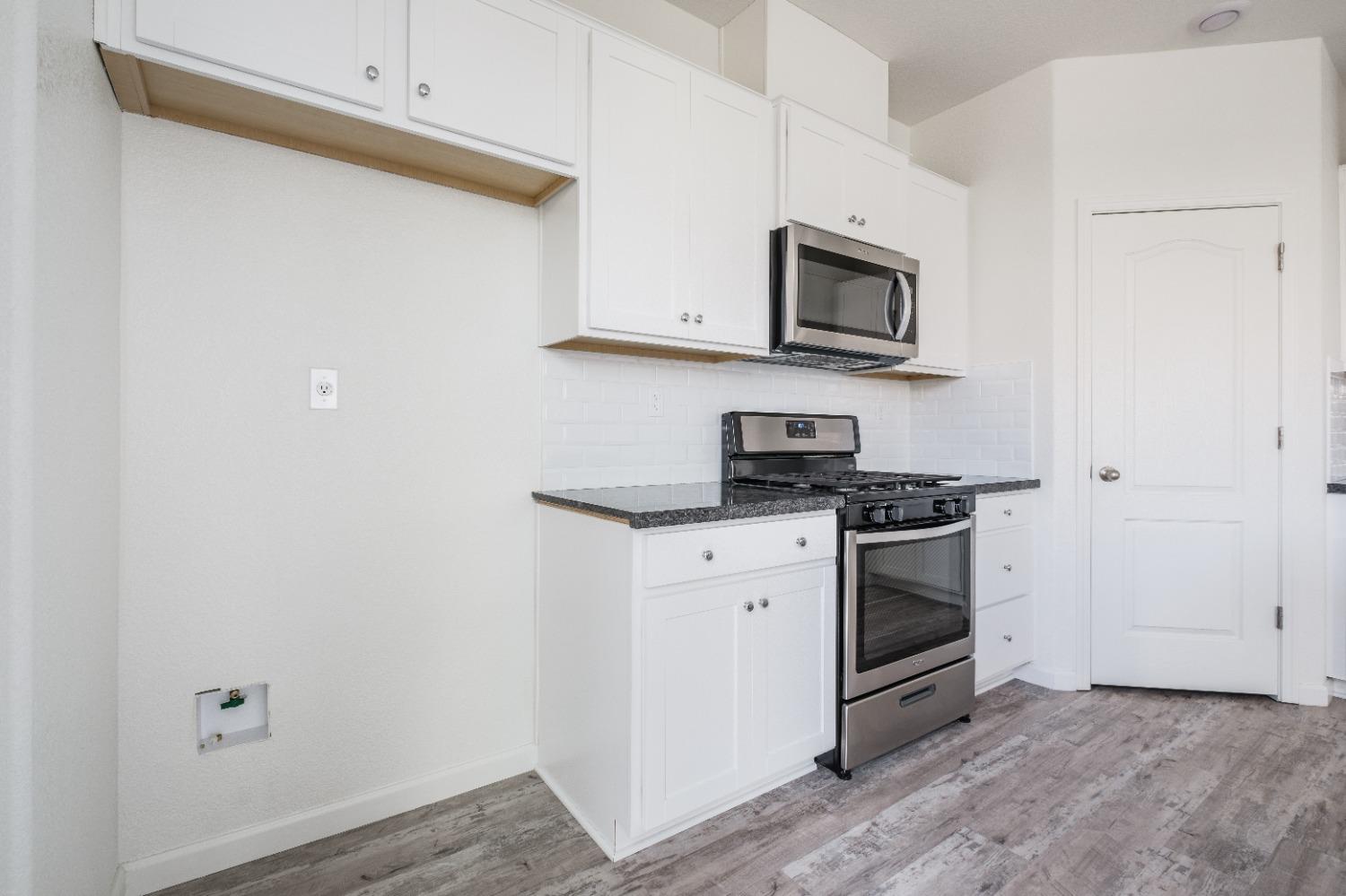 3148 Sunny Gate Lane