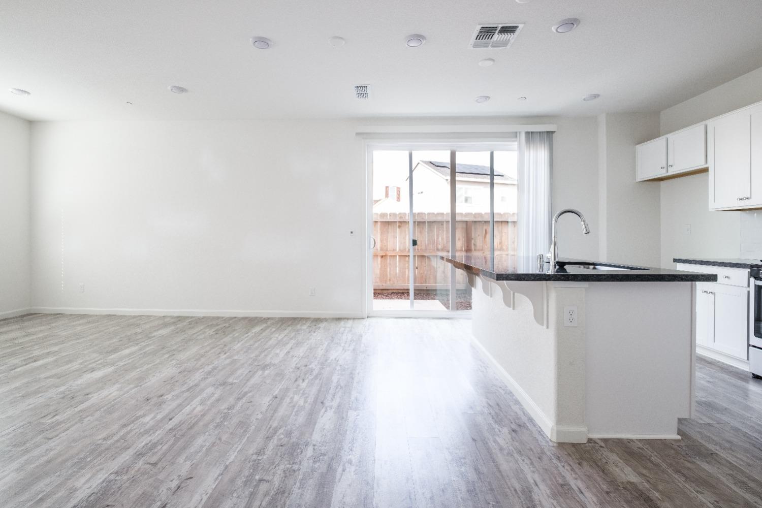 3148 Sunny Gate Lane