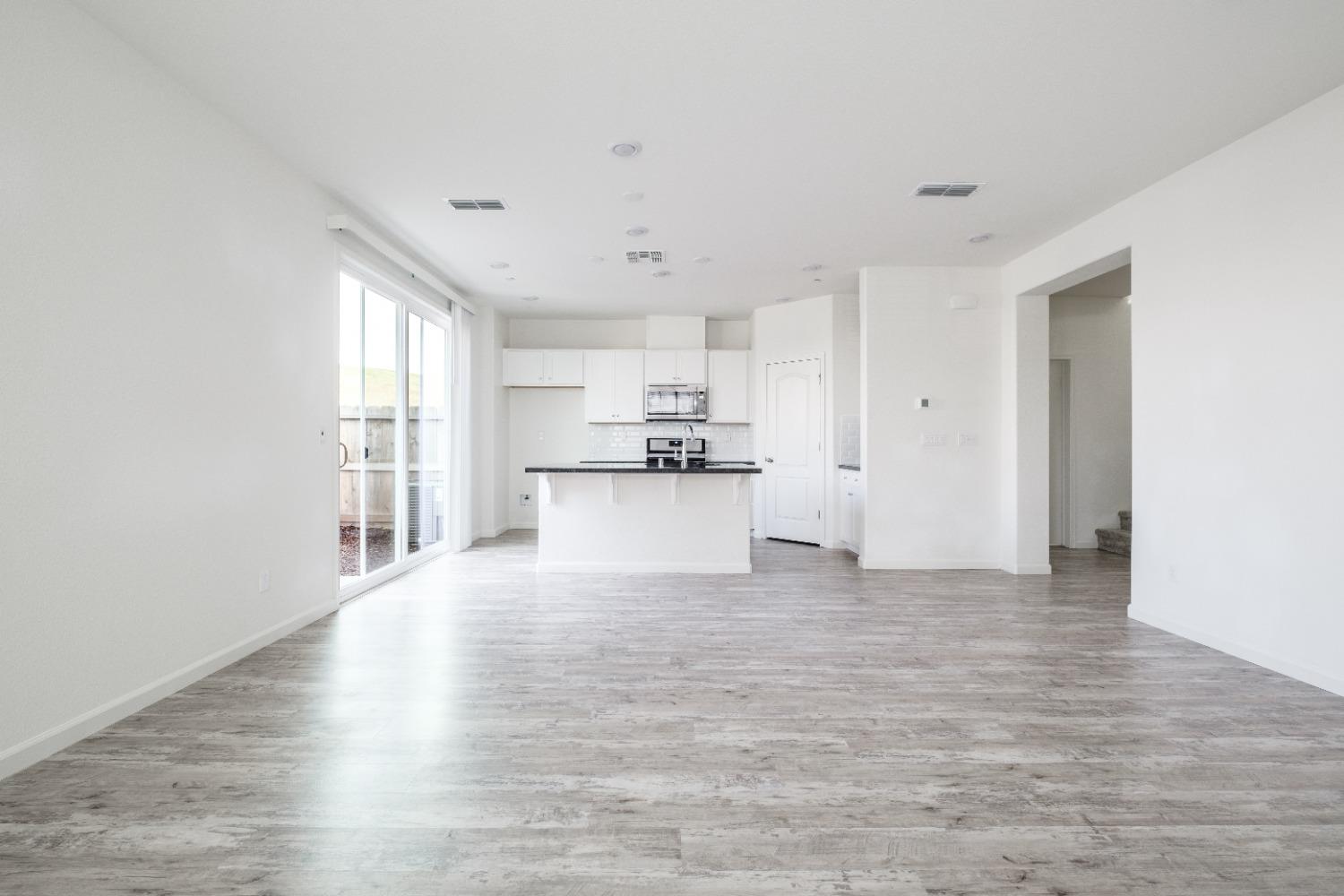 3148 Sunny Gate Lane