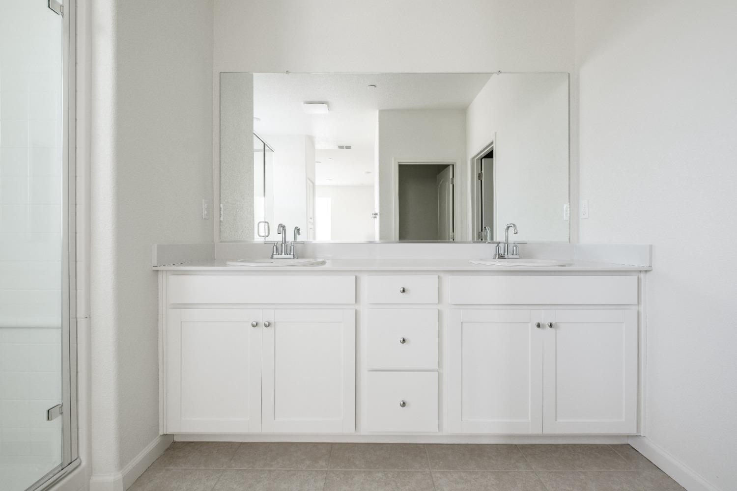 3148 Sunny Gate Lane