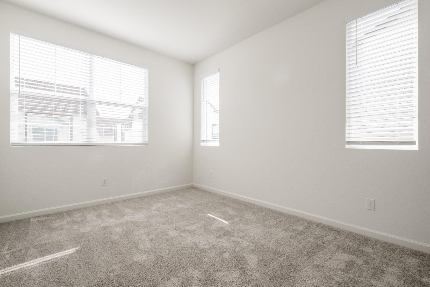 3148 Sunny Gate Lane