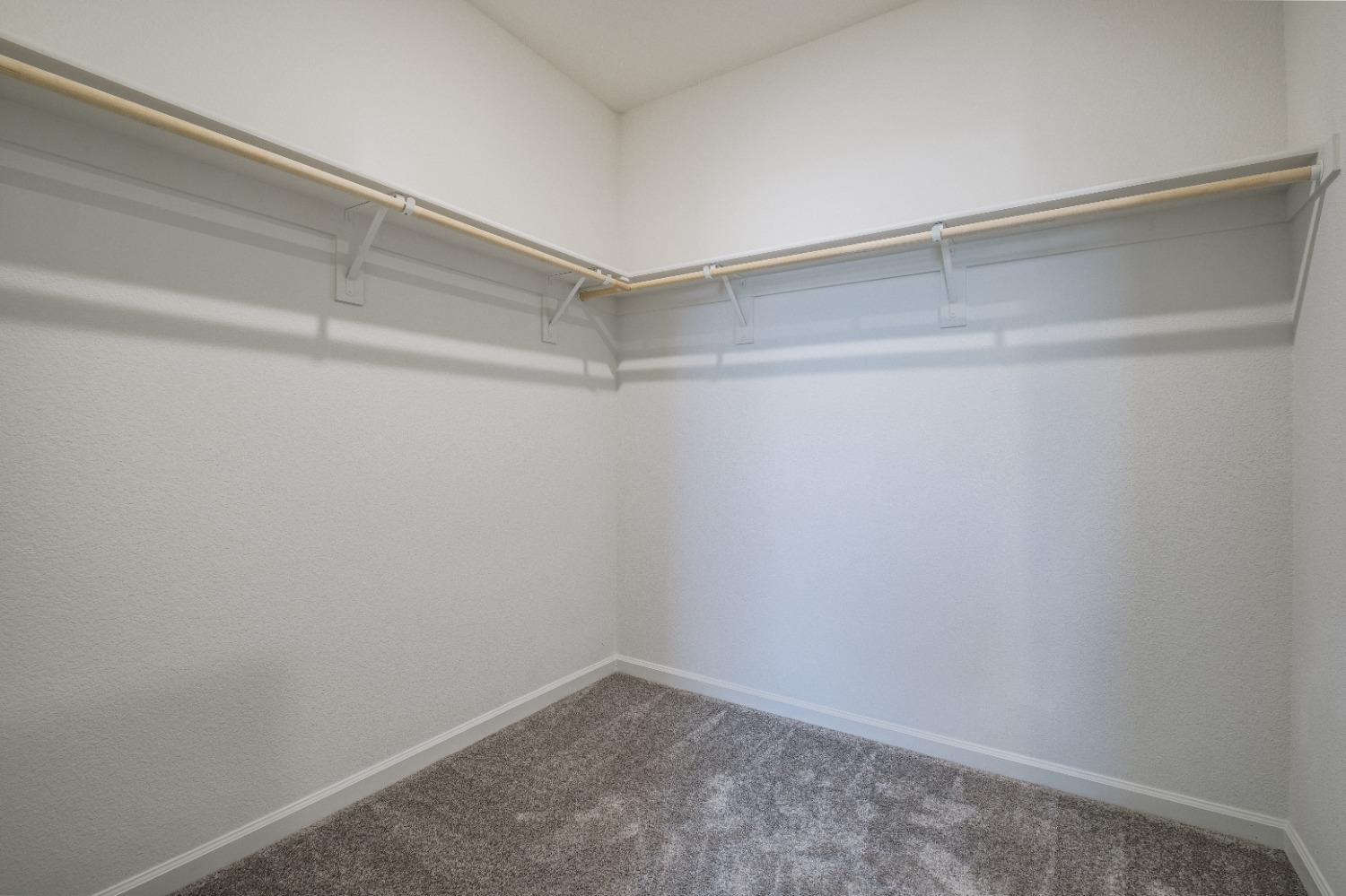 3148 Sunny Gate Lane