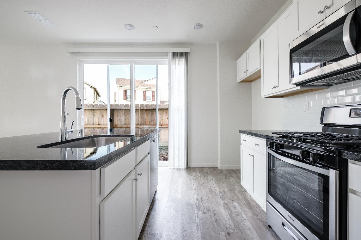 3148 Sunny Gate Lane