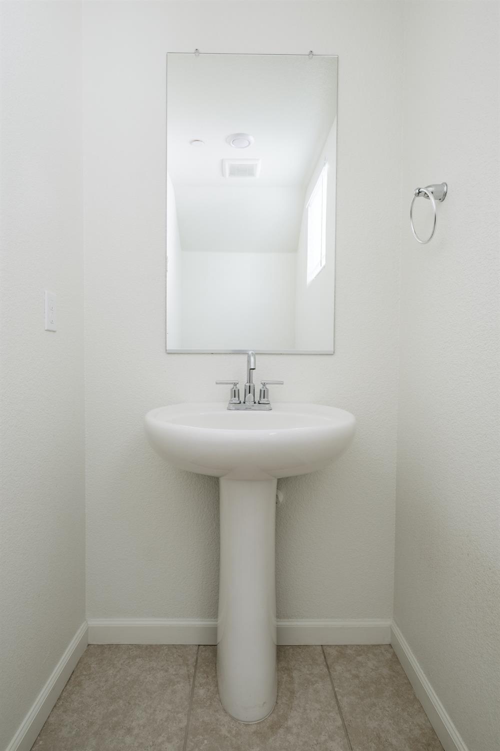 3148 Sunny Gate Lane