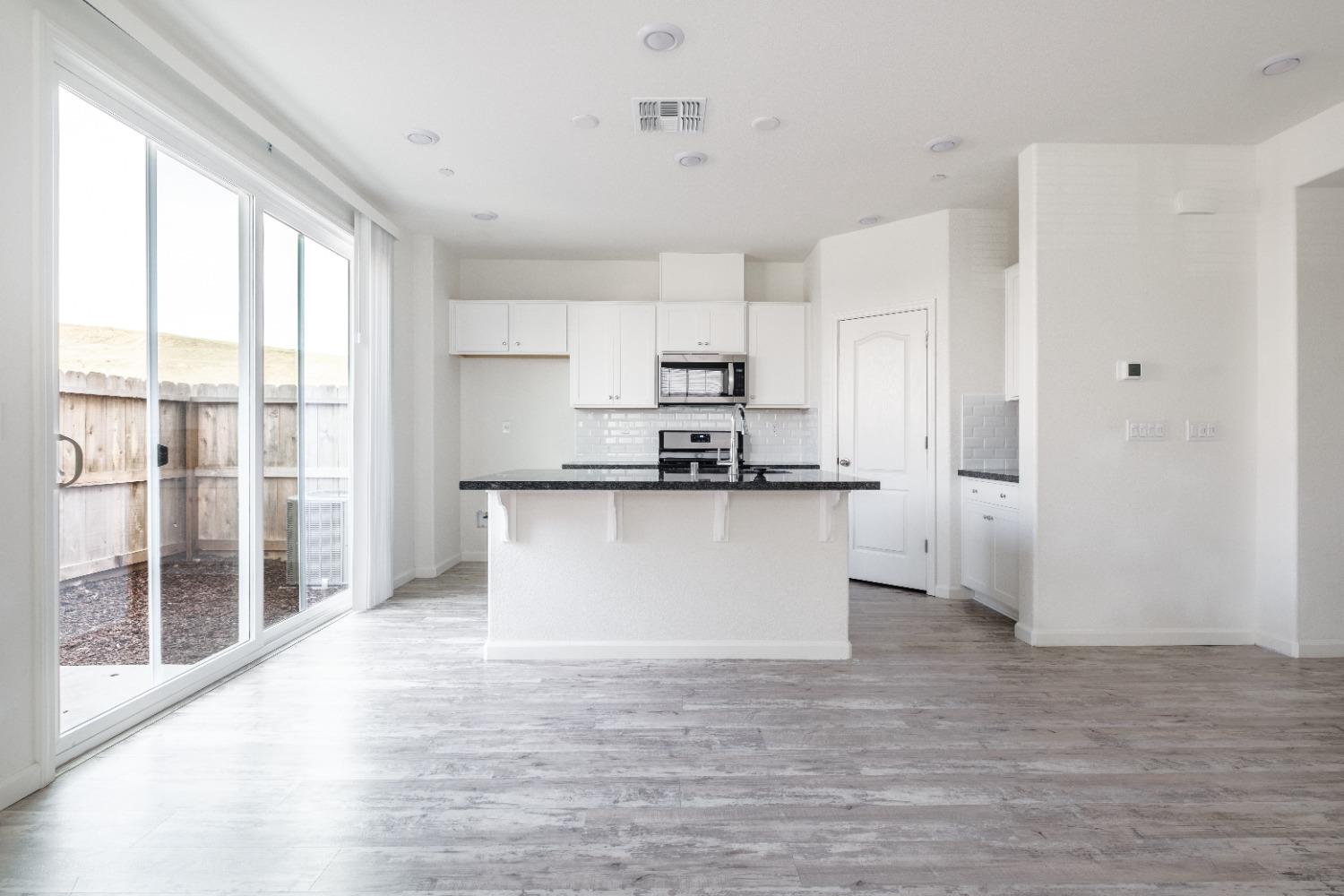 3148 Sunny Gate Lane