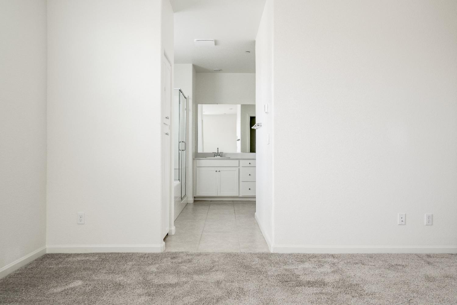 3148 Sunny Gate Lane