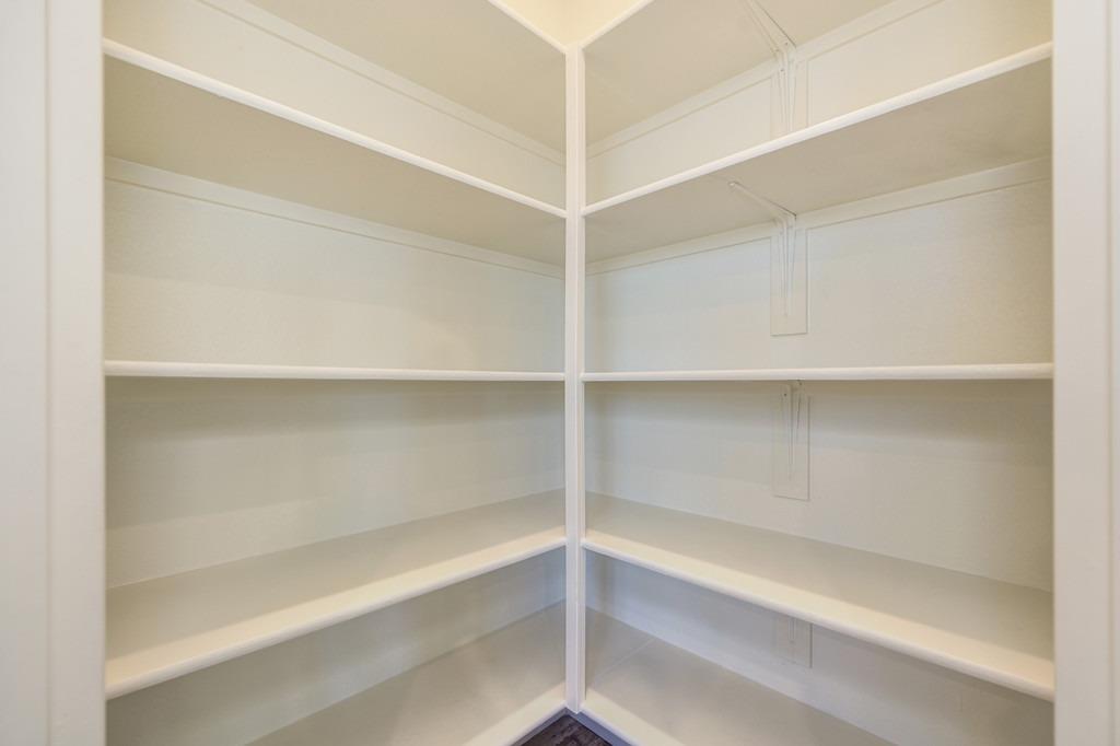 3112 Sunny Gate Lane