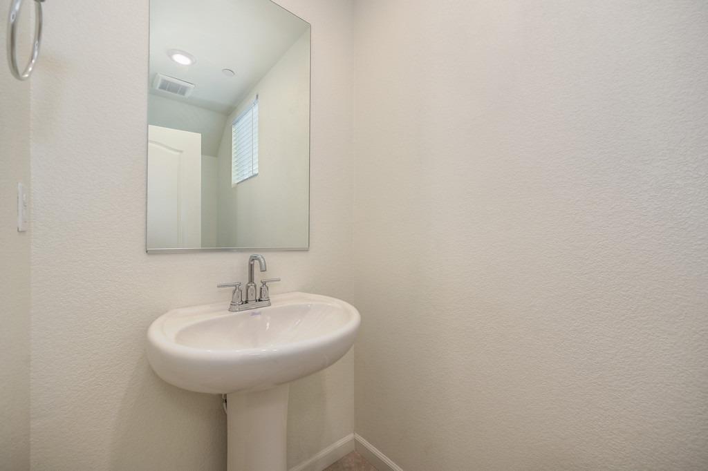 3112 Sunny Gate Lane