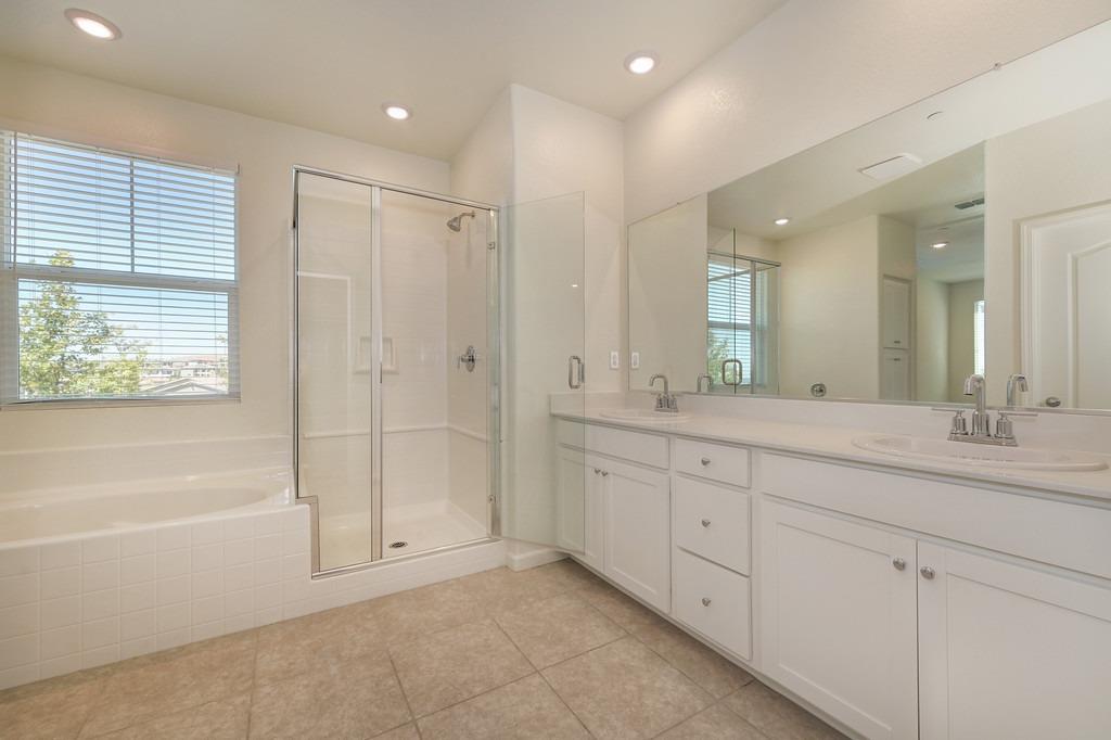 3112 Sunny Gate Lane