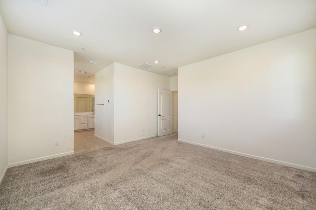 3112 Sunny Gate Lane