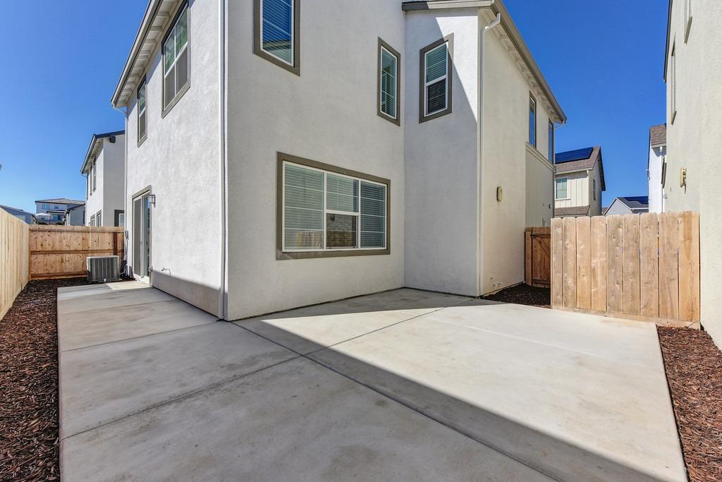 3160 Sunny Gate Lane