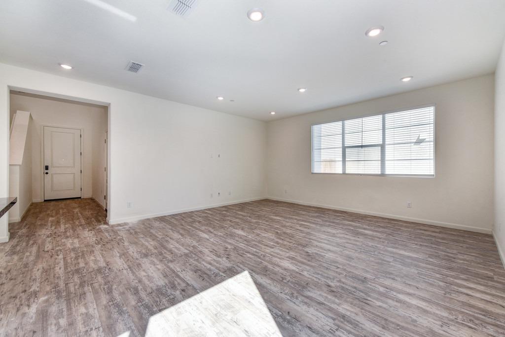 3160 Sunny Gate Lane