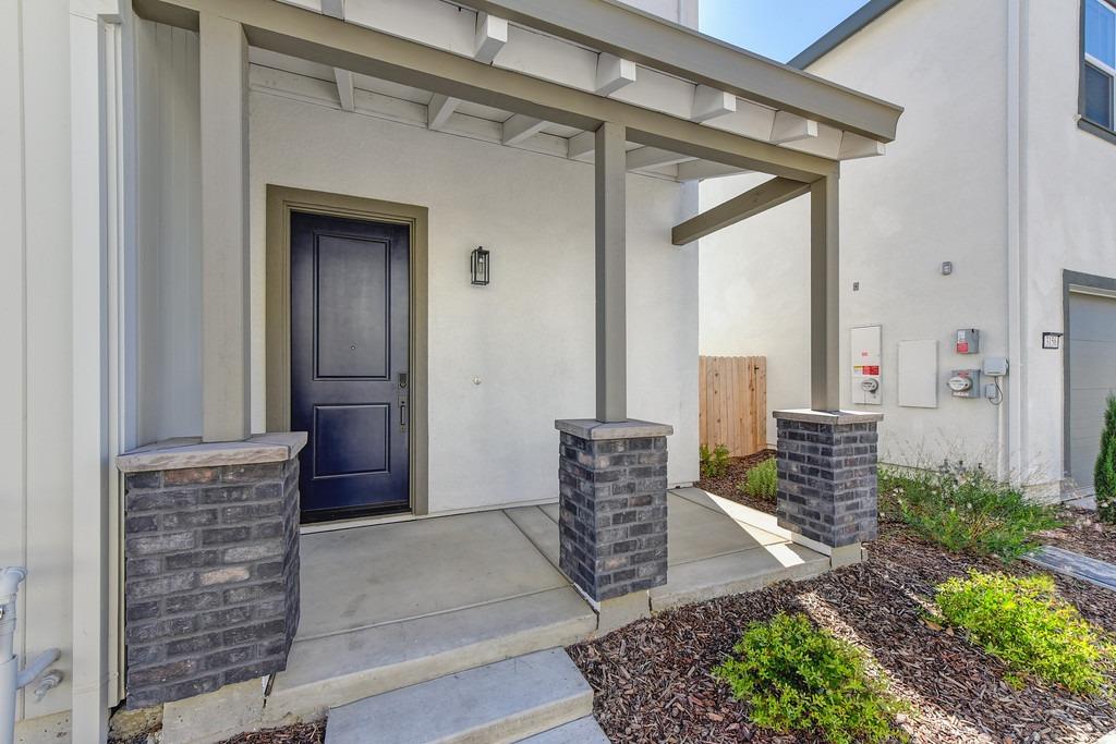 3160 Sunny Gate Lane