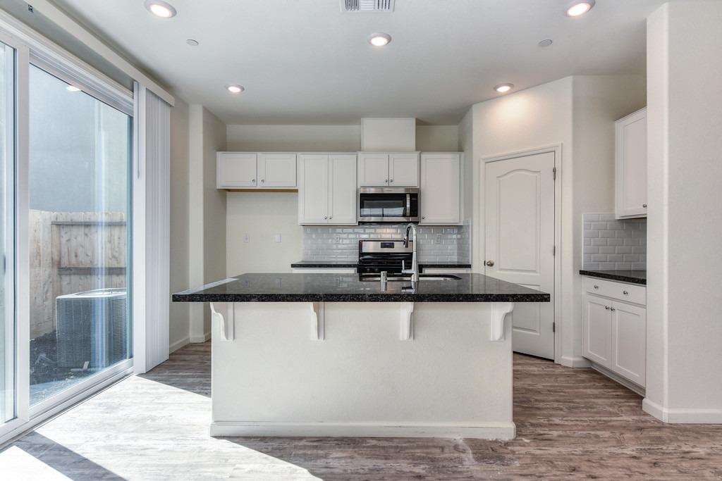 3160 Sunny Gate Lane