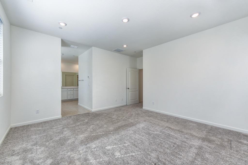 3160 Sunny Gate Lane