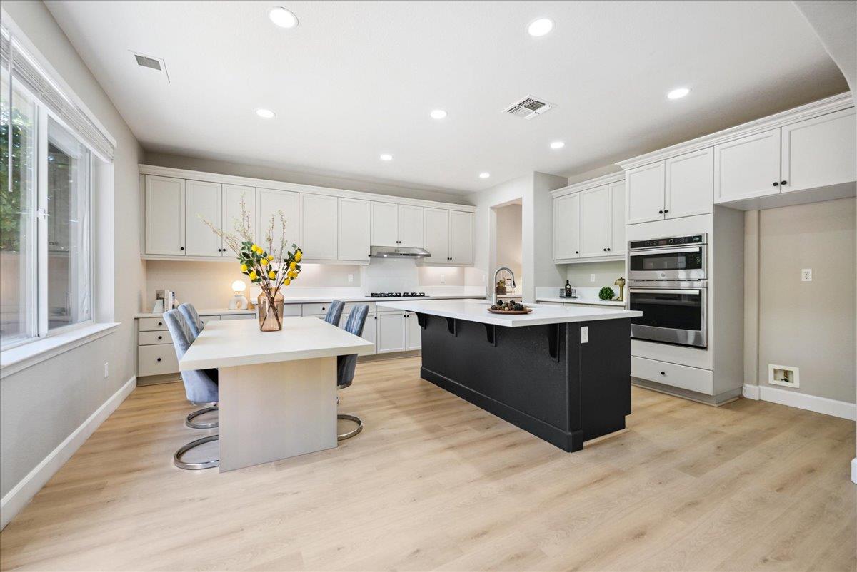 8039 Murcia Way