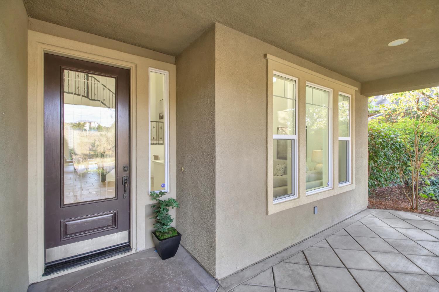 2212 Muratura Way